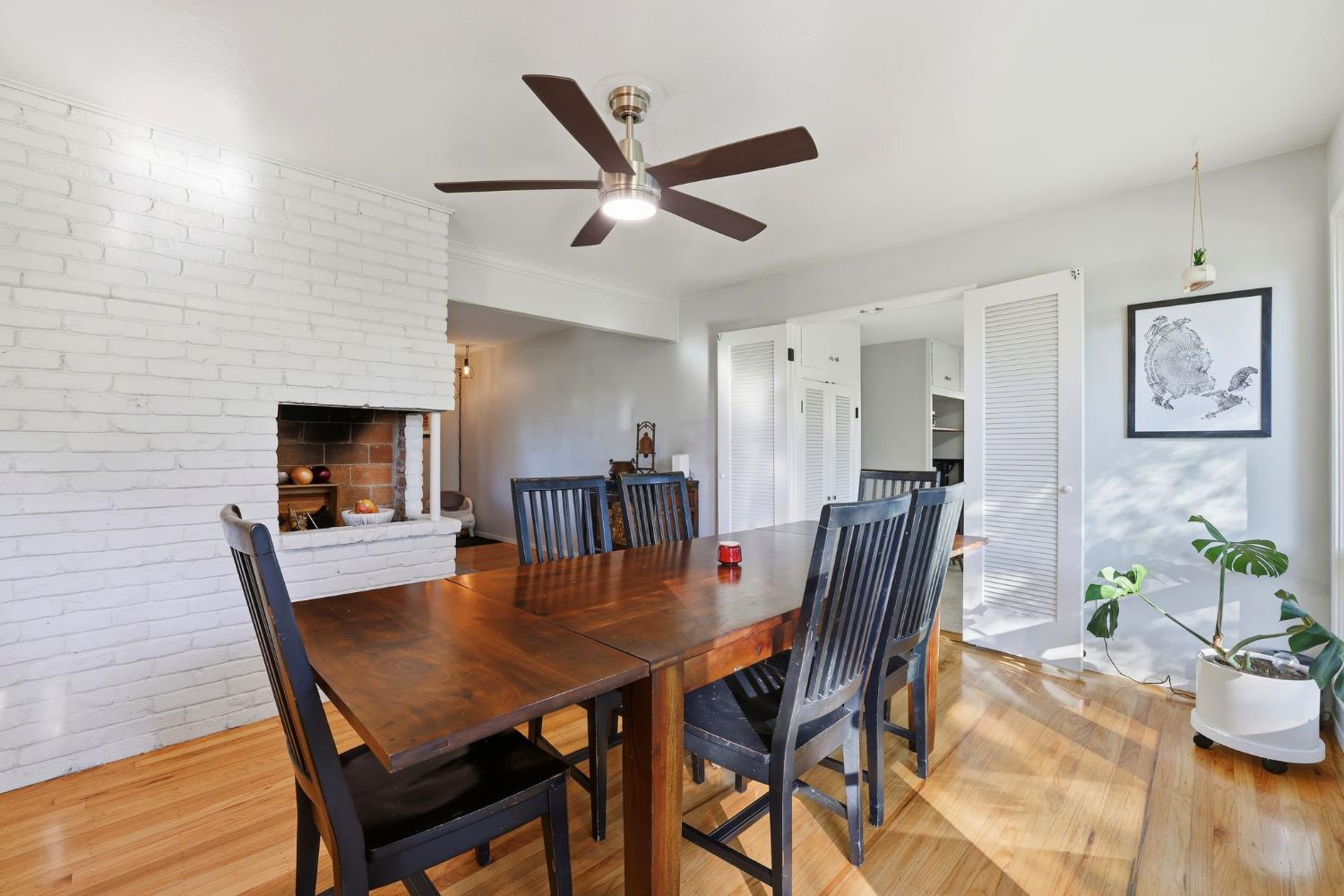 4604 Oxbow Drive