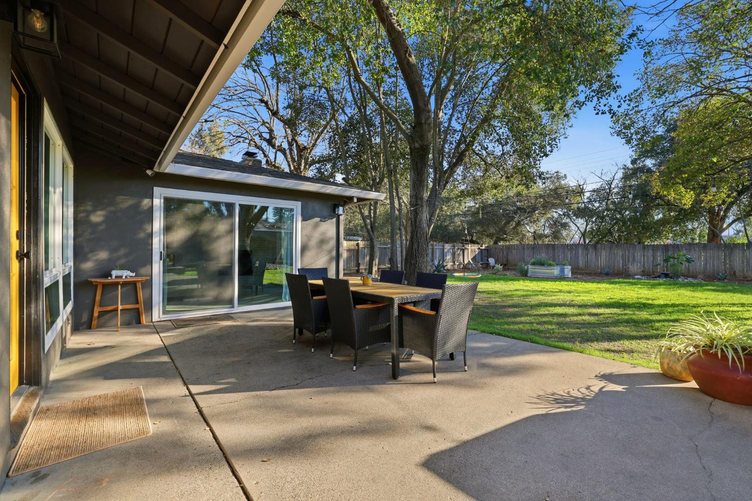 4604 Oxbow Drive