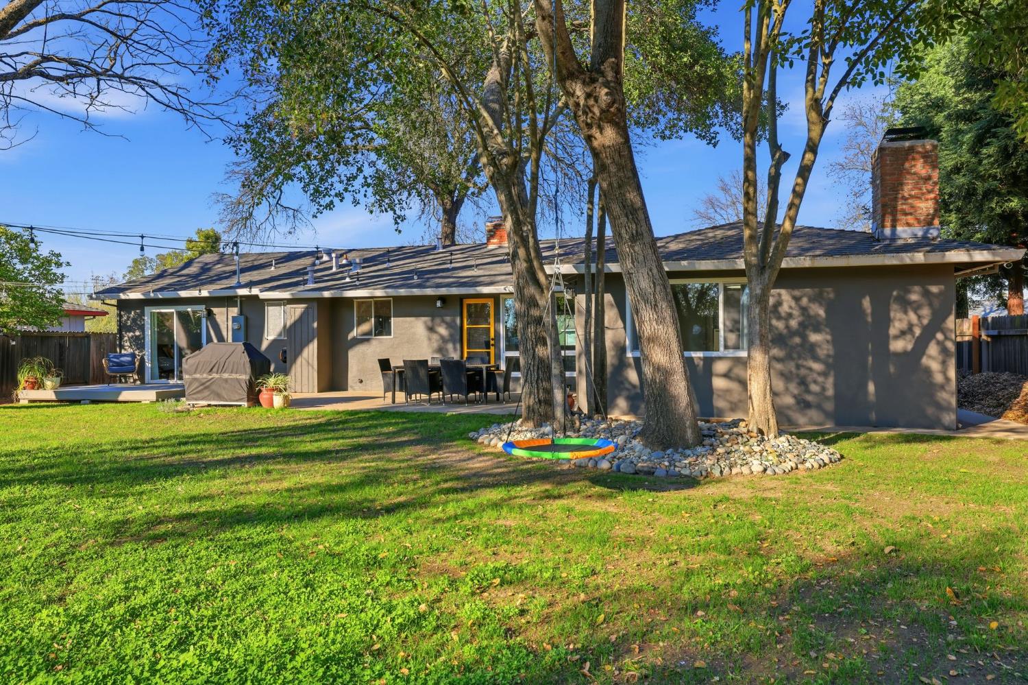 4604 Oxbow Drive