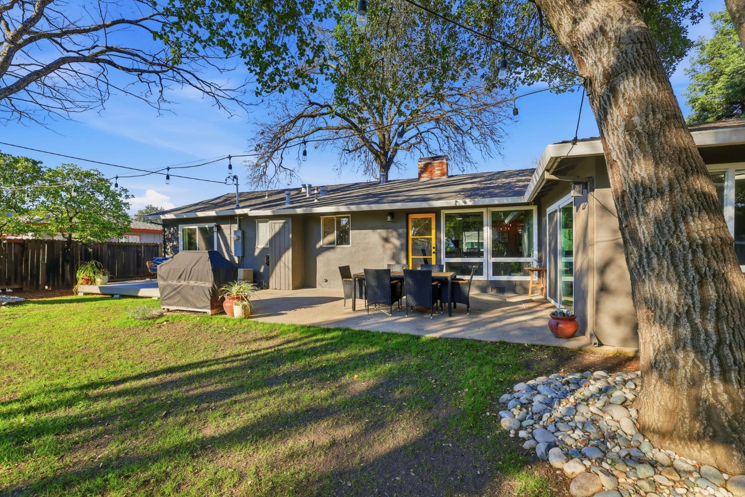 4604 Oxbow Drive