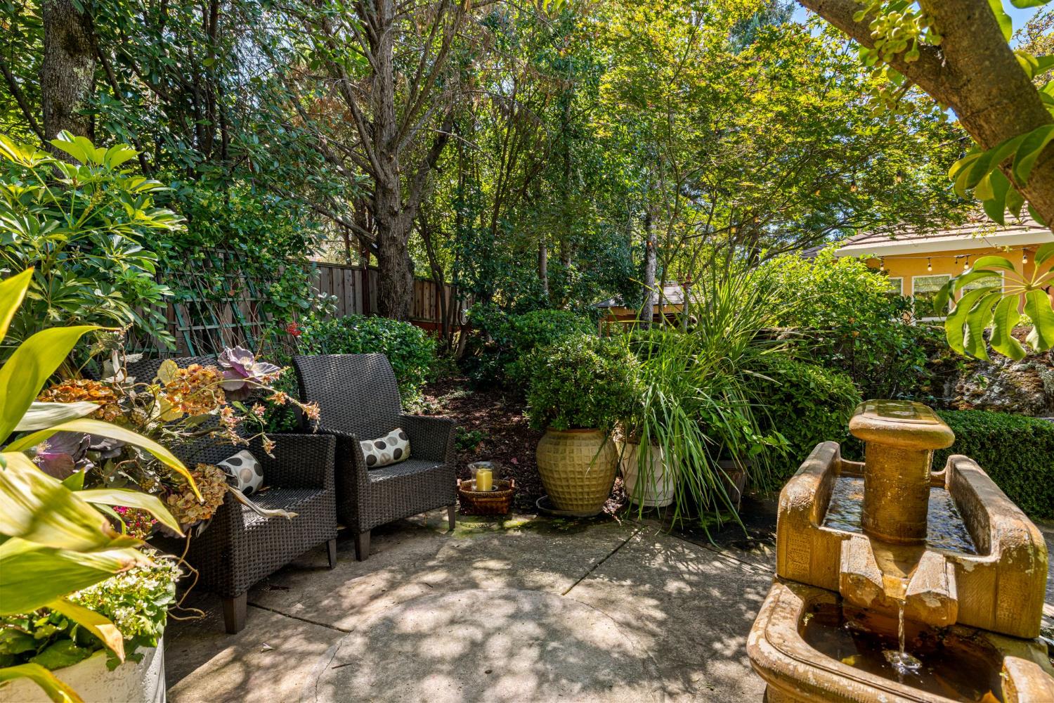 4062 Albert Circle