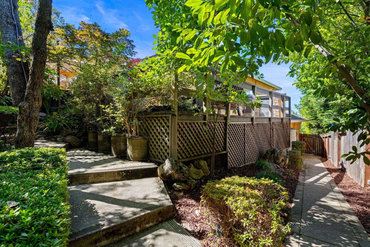 4062 Albert Circle