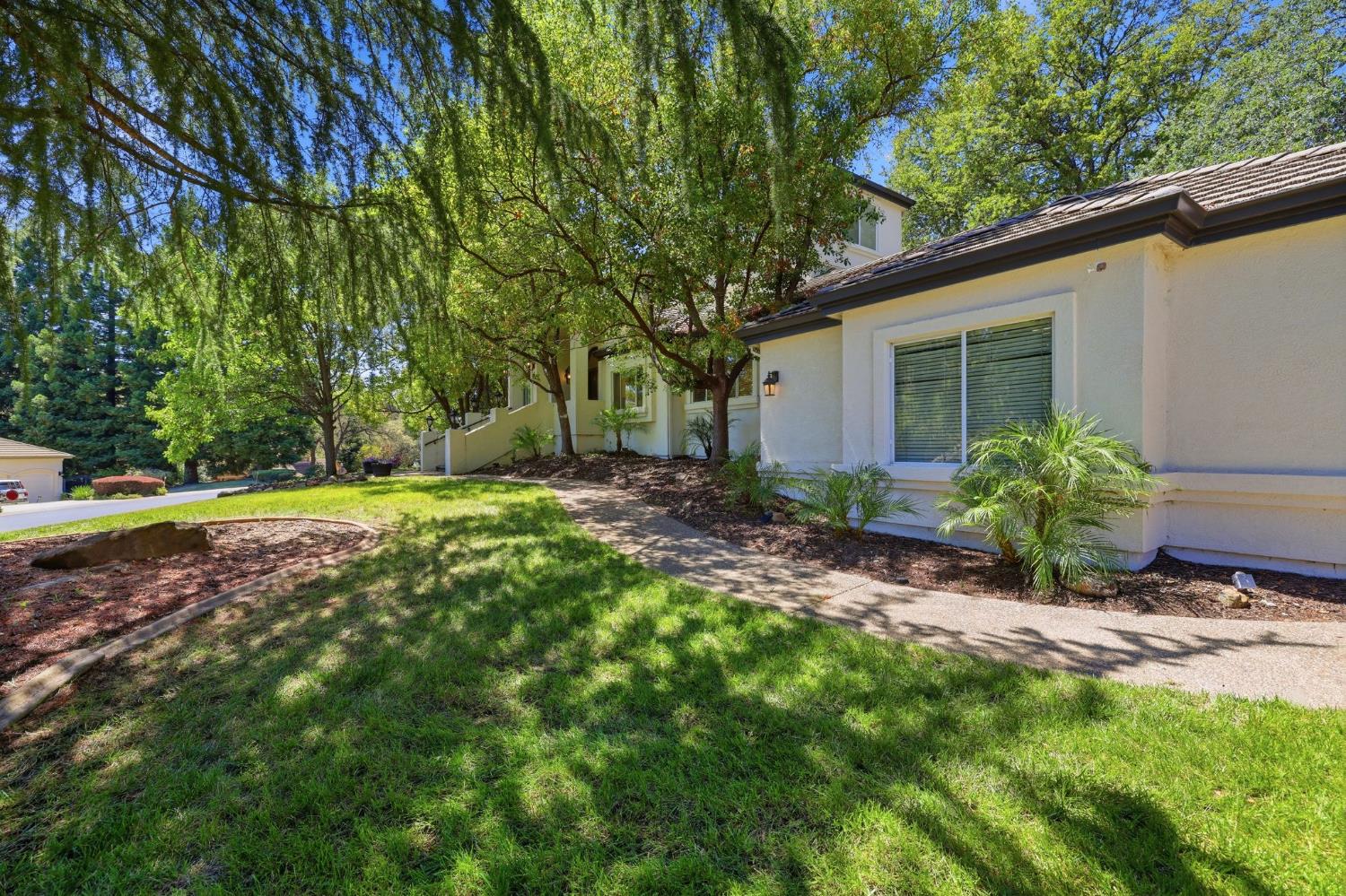 1712 Carnegie Way