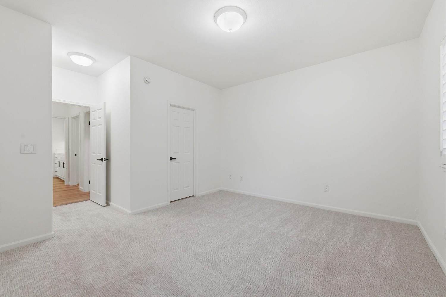1712 Carnegie Way