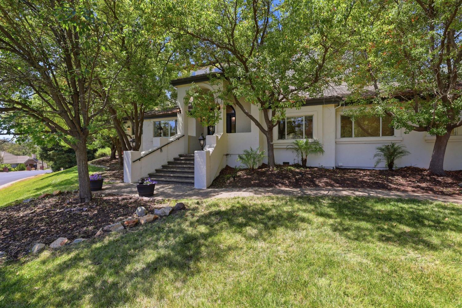 1712 Carnegie Way