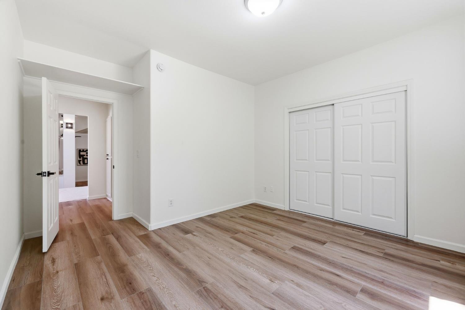 1712 Carnegie Way