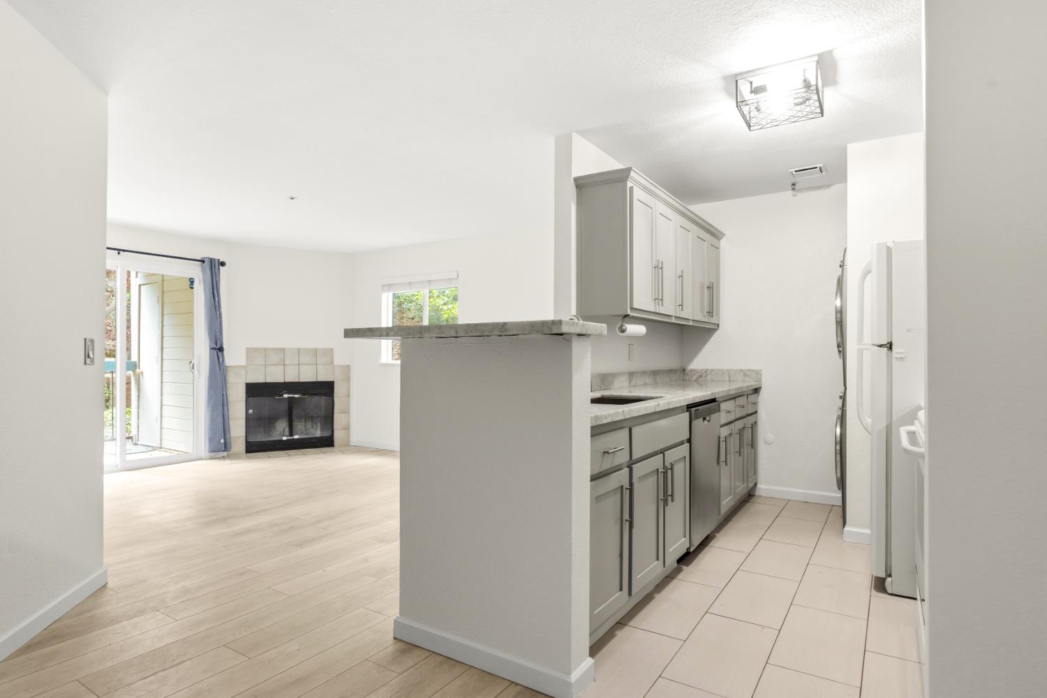 1450 Bel Air Drive 102
