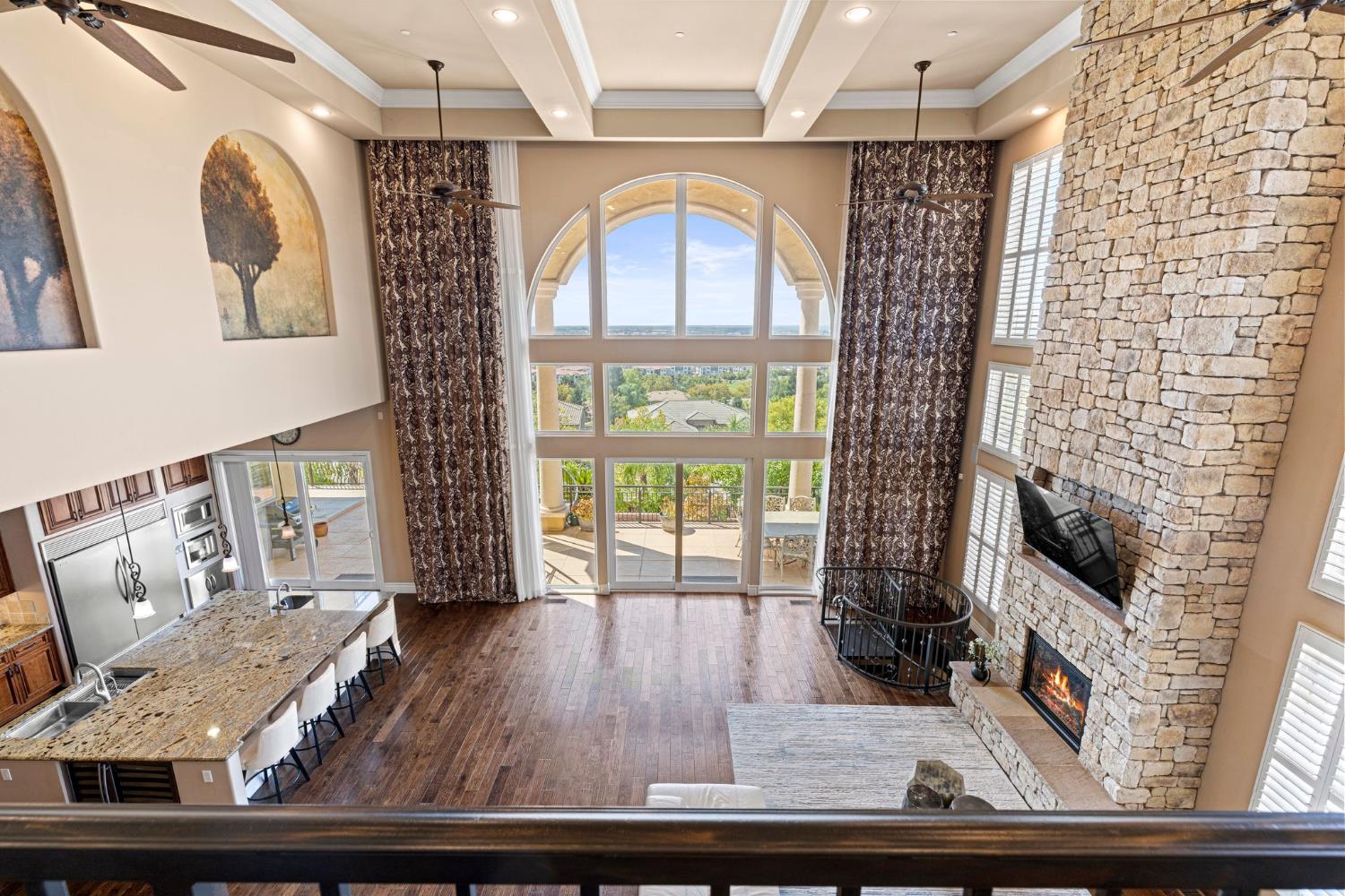 477 Serpa Way