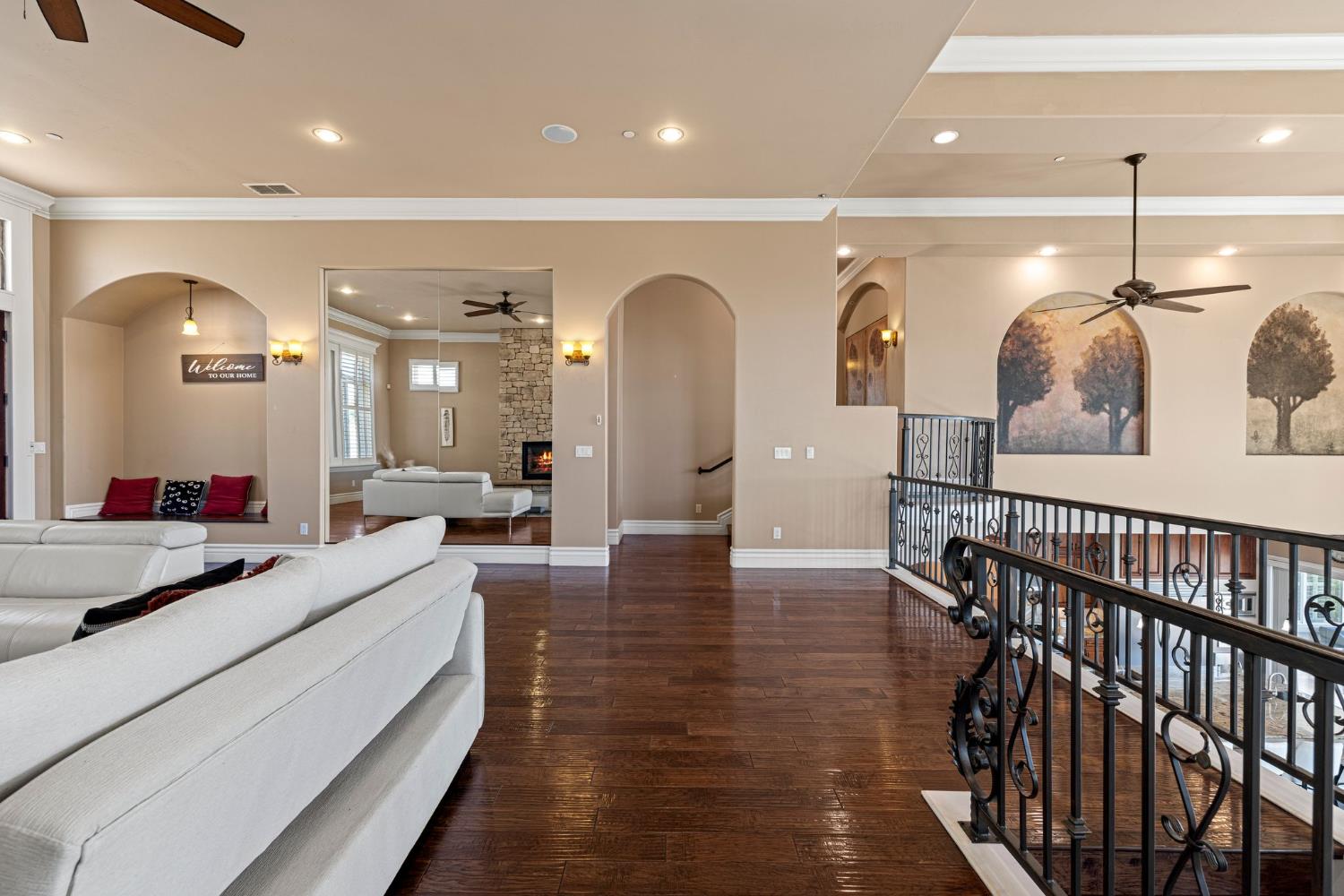 477 Serpa Way