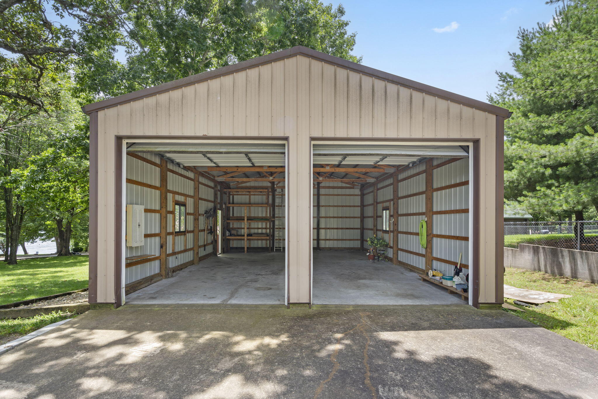 240 Hammock Way Way