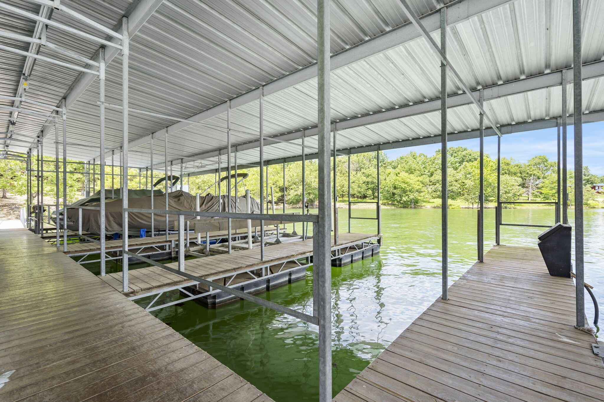 240 Hammock Way Way
