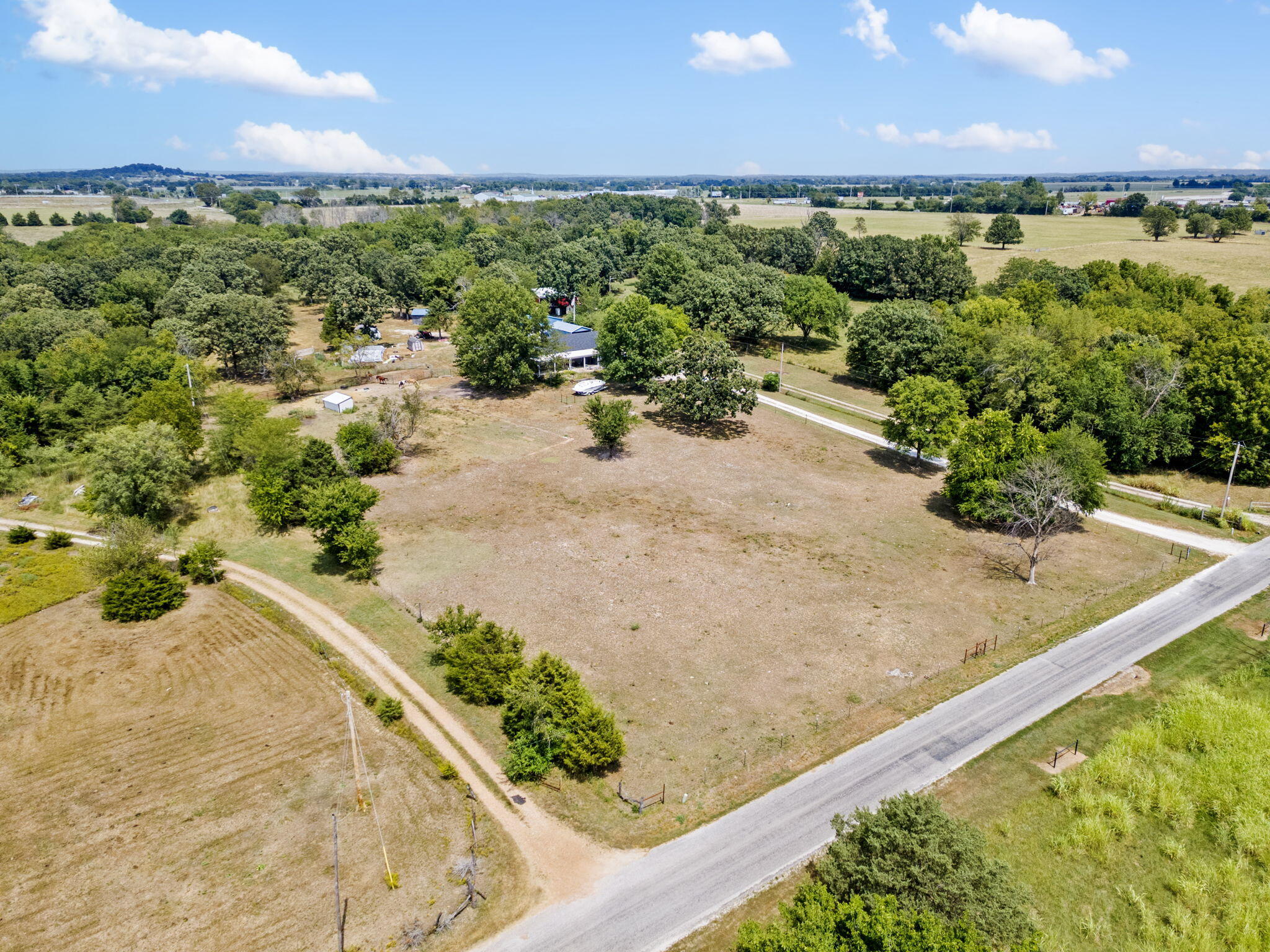 1331 E 490th Road