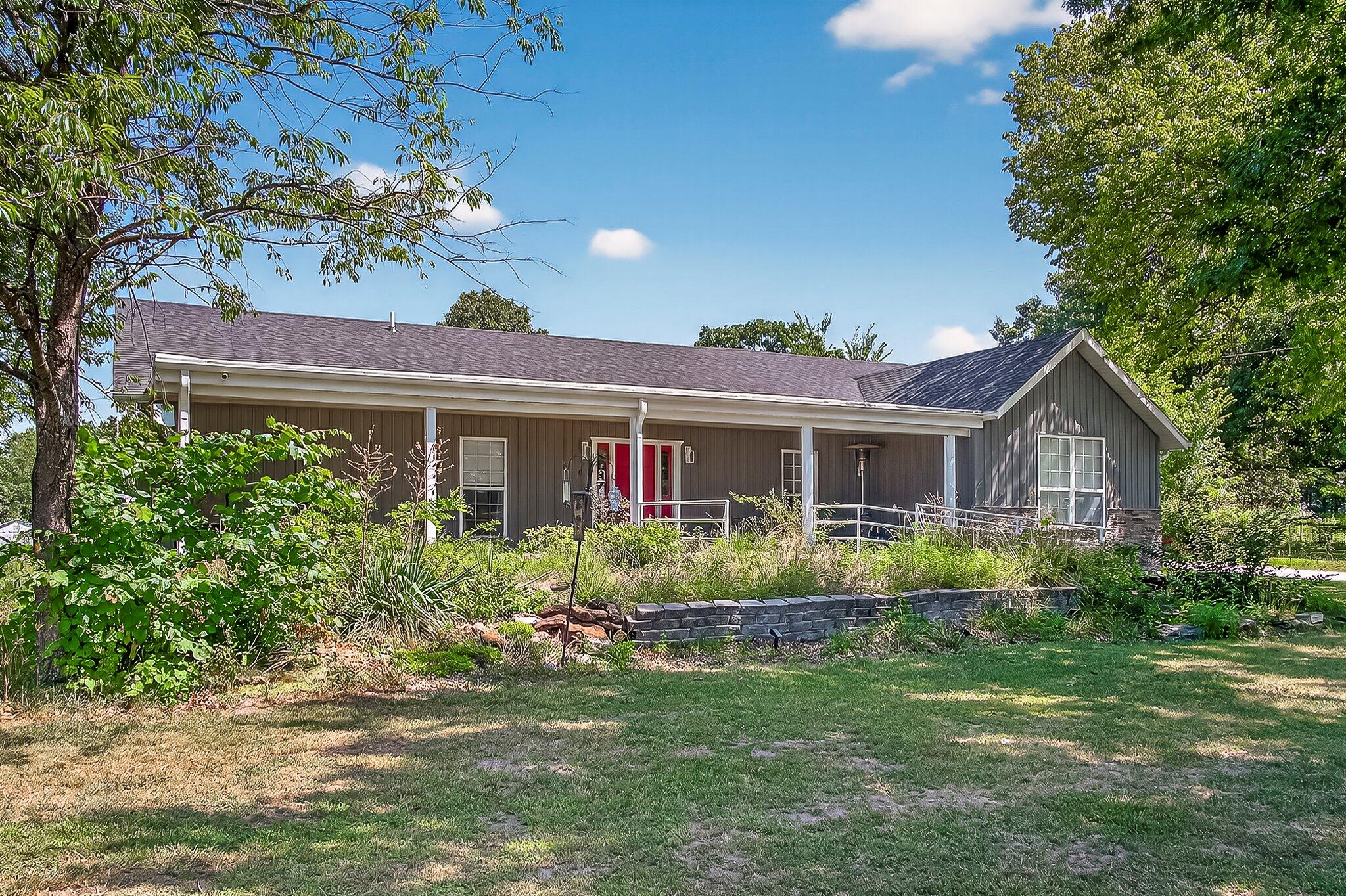 1331 E 490th Road