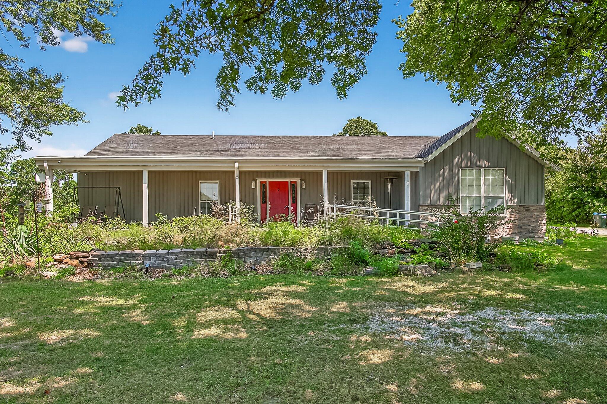 1331 E 490th Road
