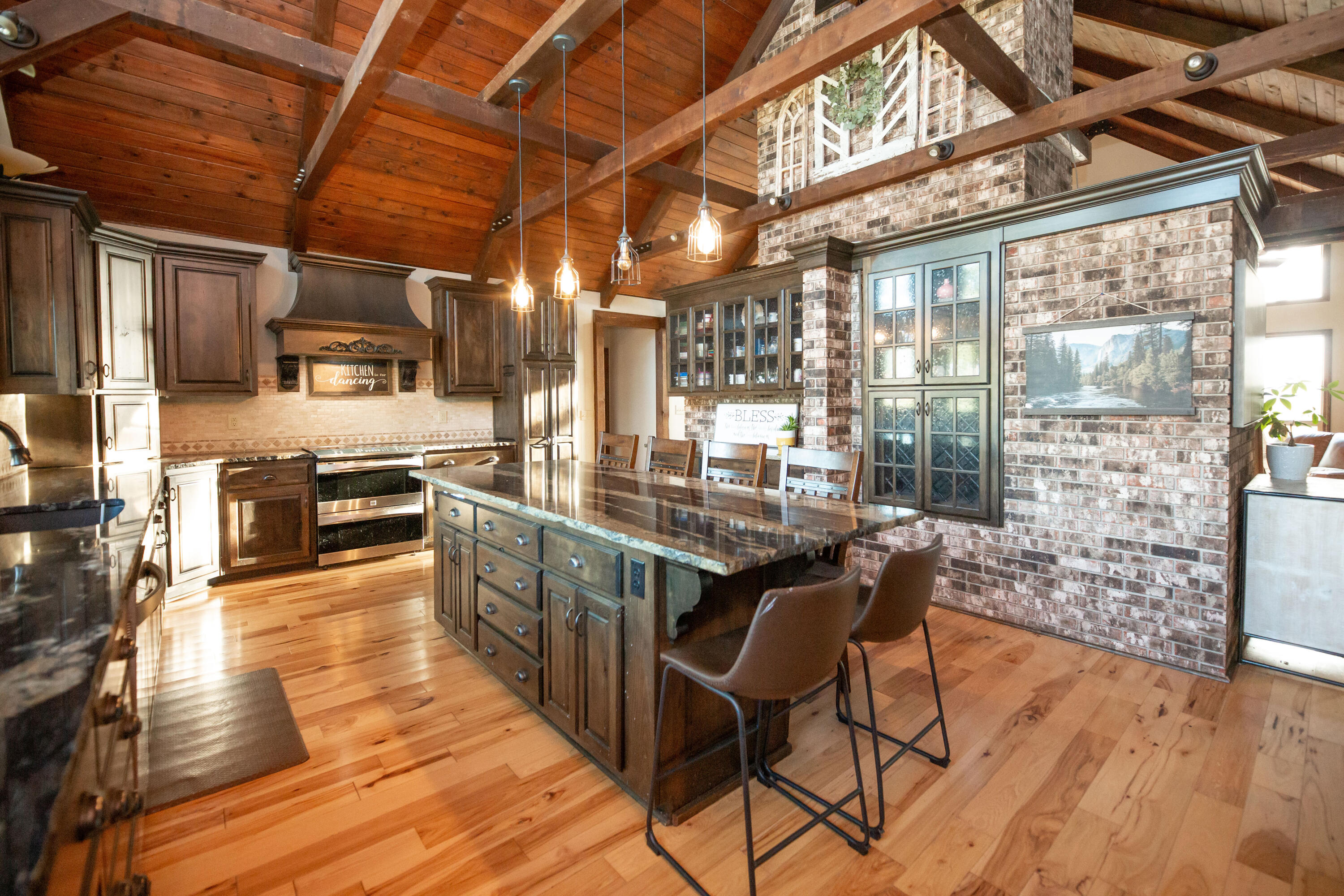 1506 Meadowview Road