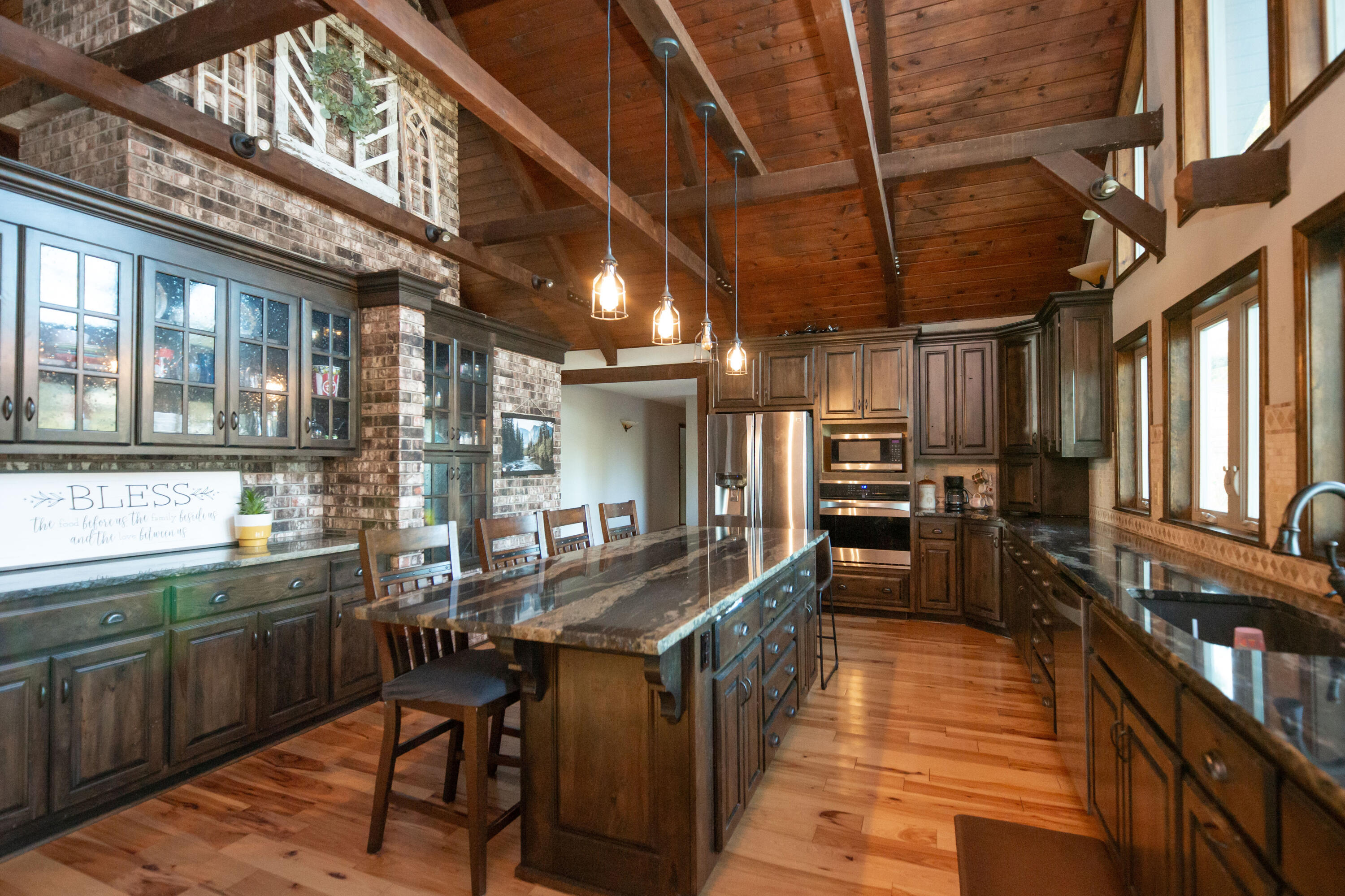 1506 Meadowview Road