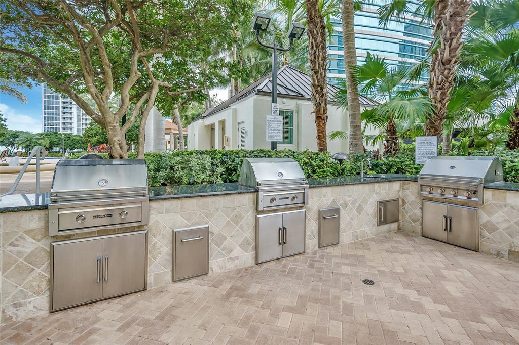 347 N New River Dr Drive E 1202