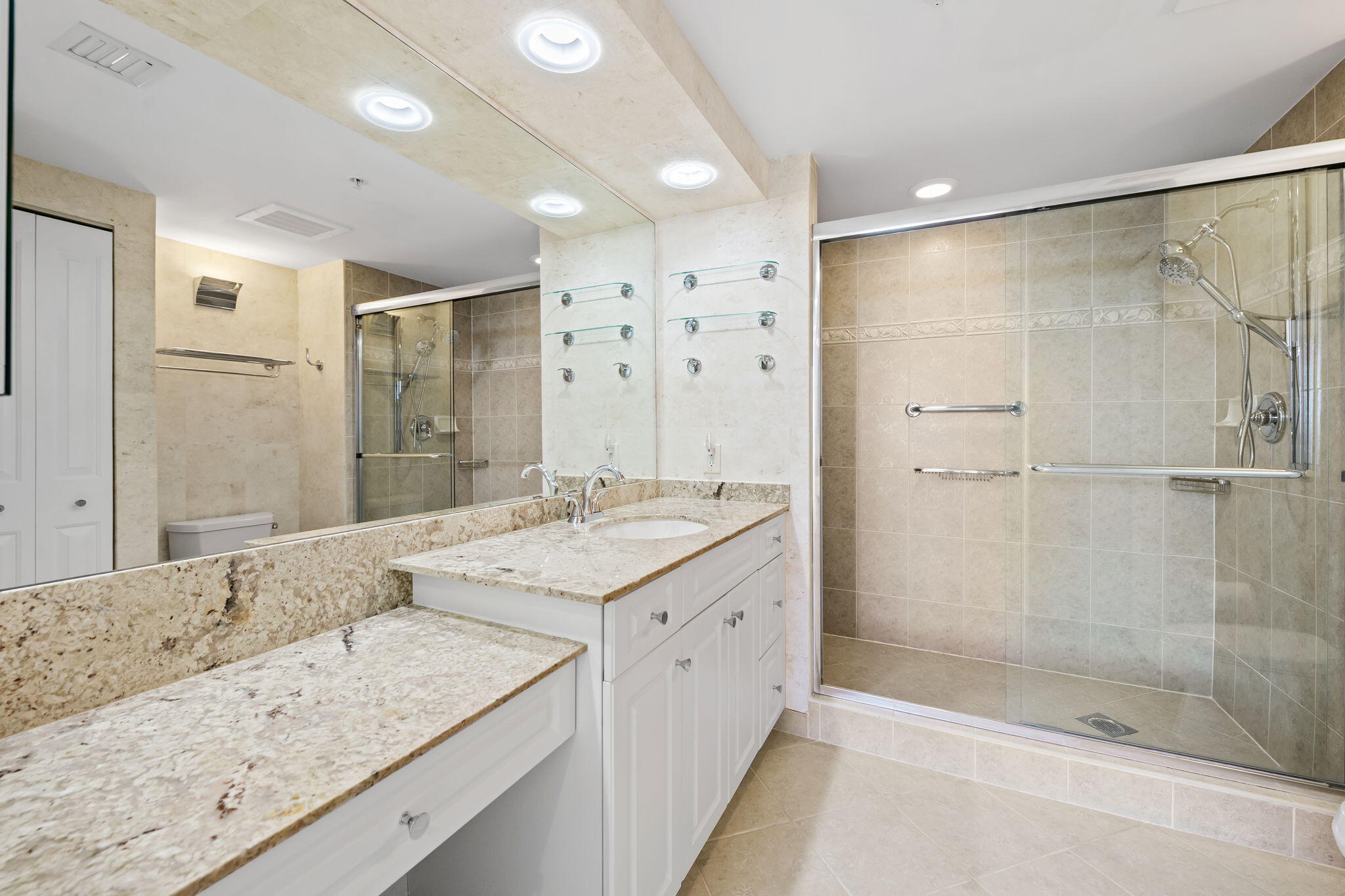 347 N New River Dr Drive E 1202