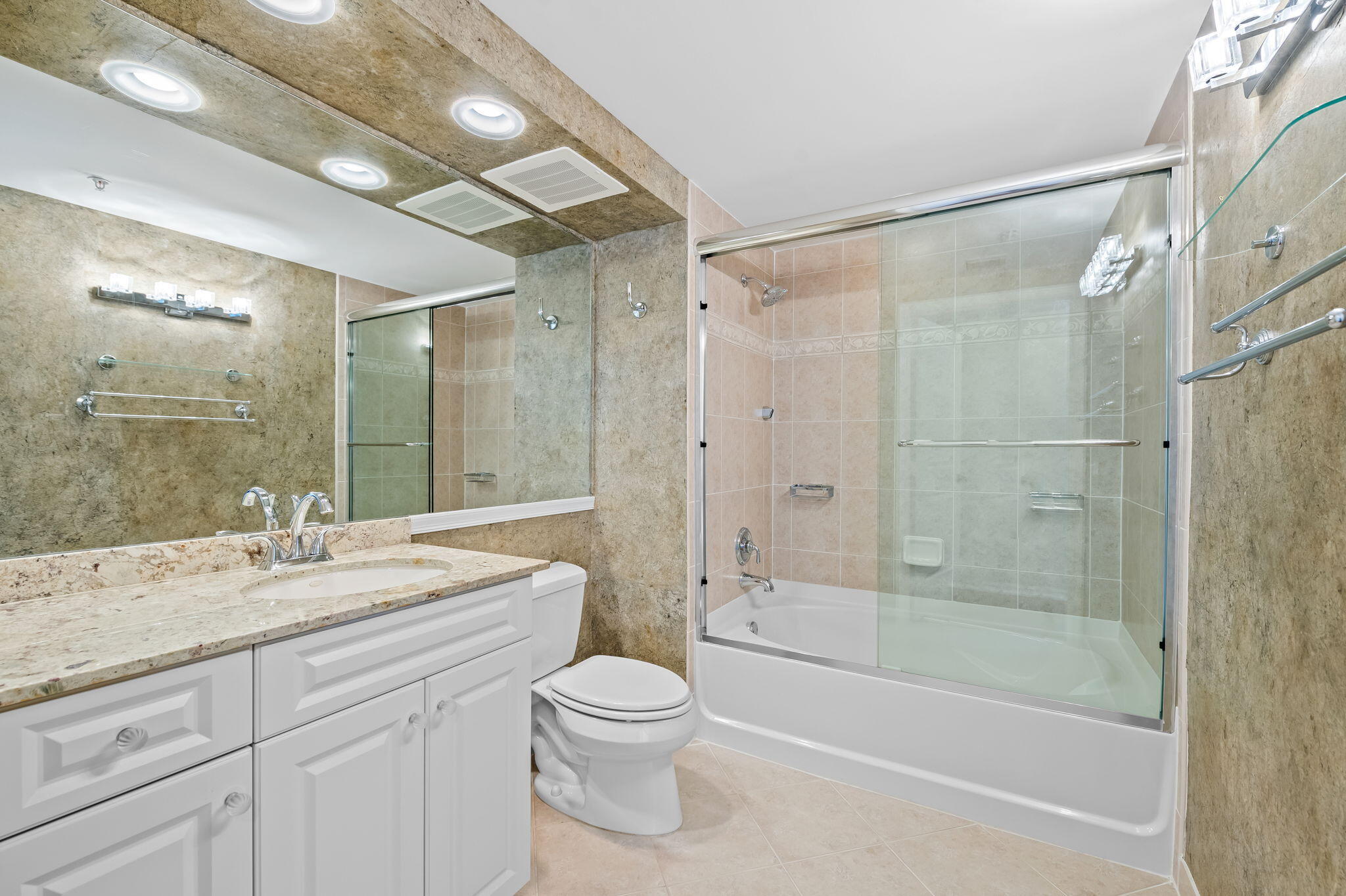 347 N New River Dr Drive E 1202