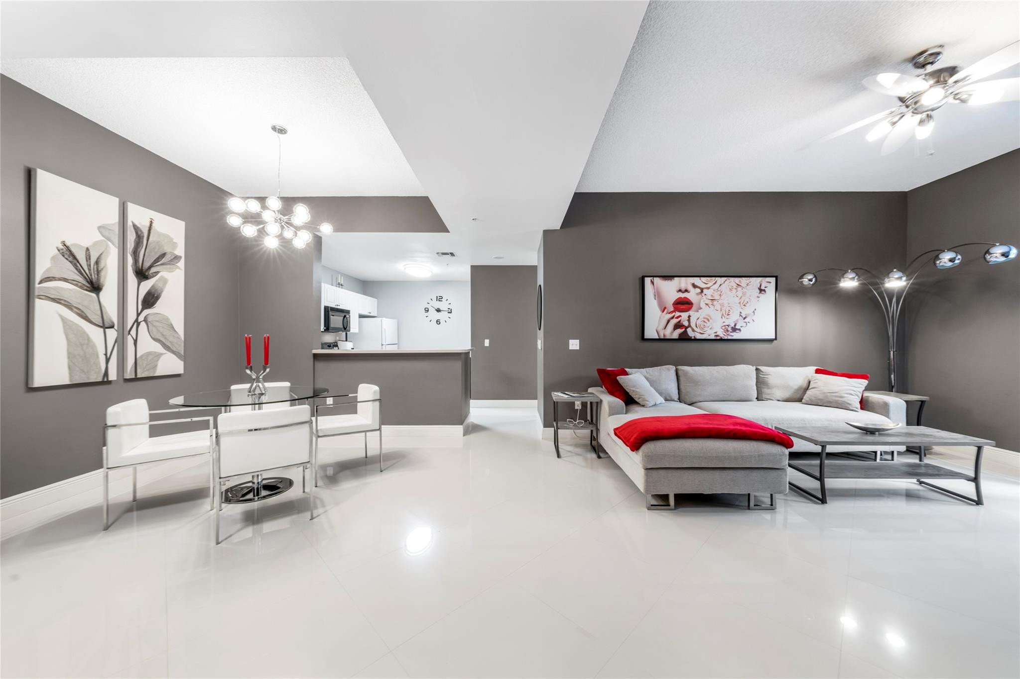 520 SE 5th Ave 1112