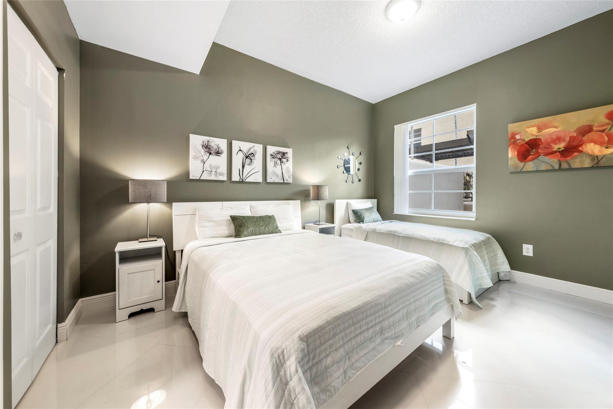 520 SE 5th Ave 1112