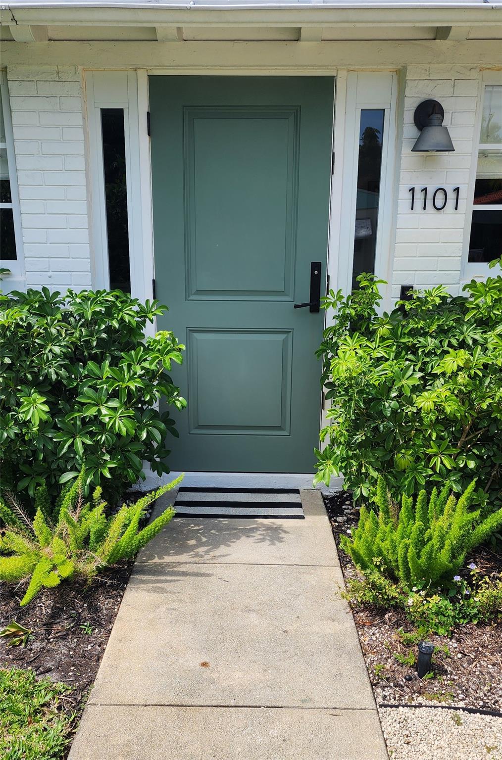 1101 NE 13th Ave 1