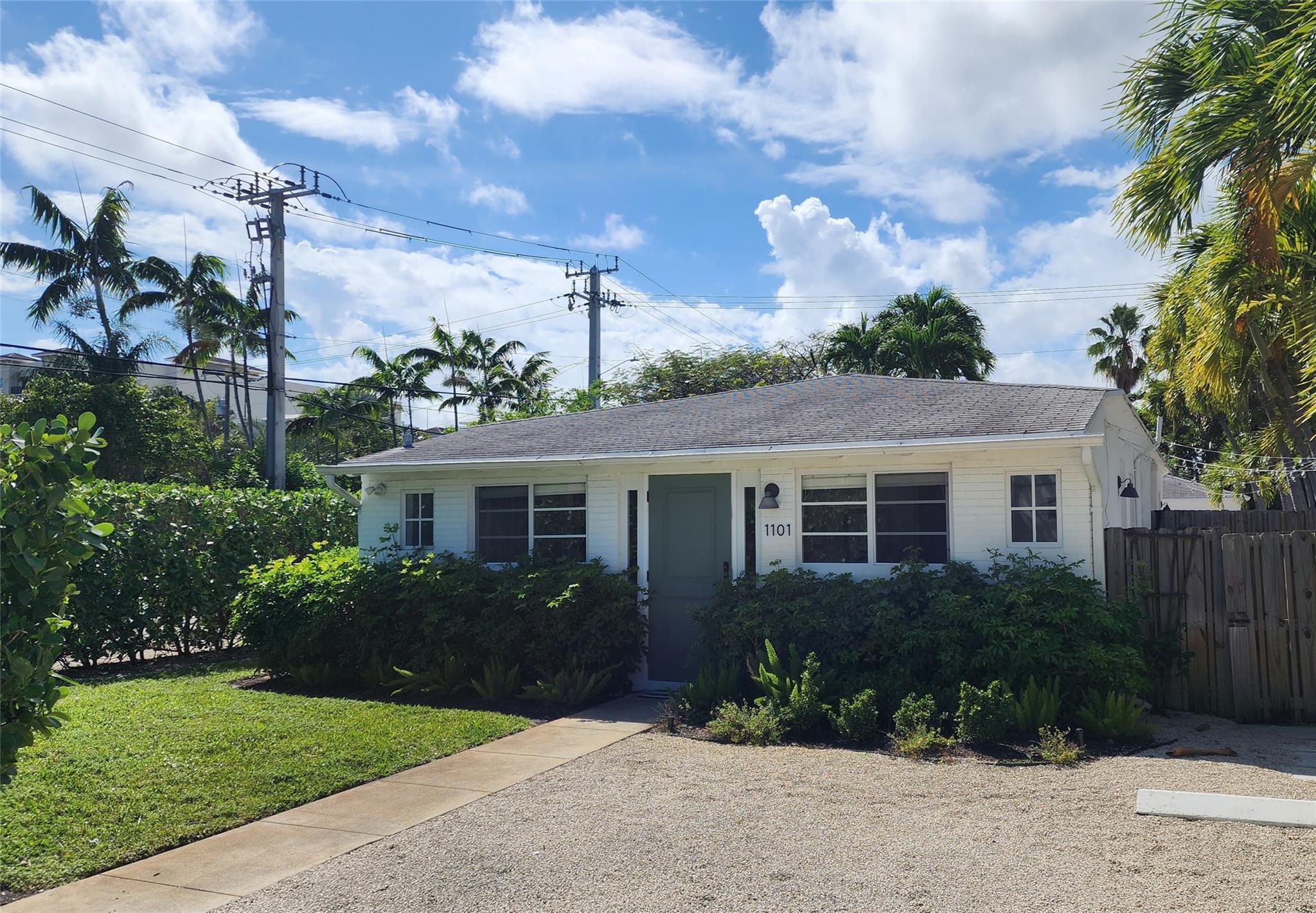 1101 NE 13th Ave 1