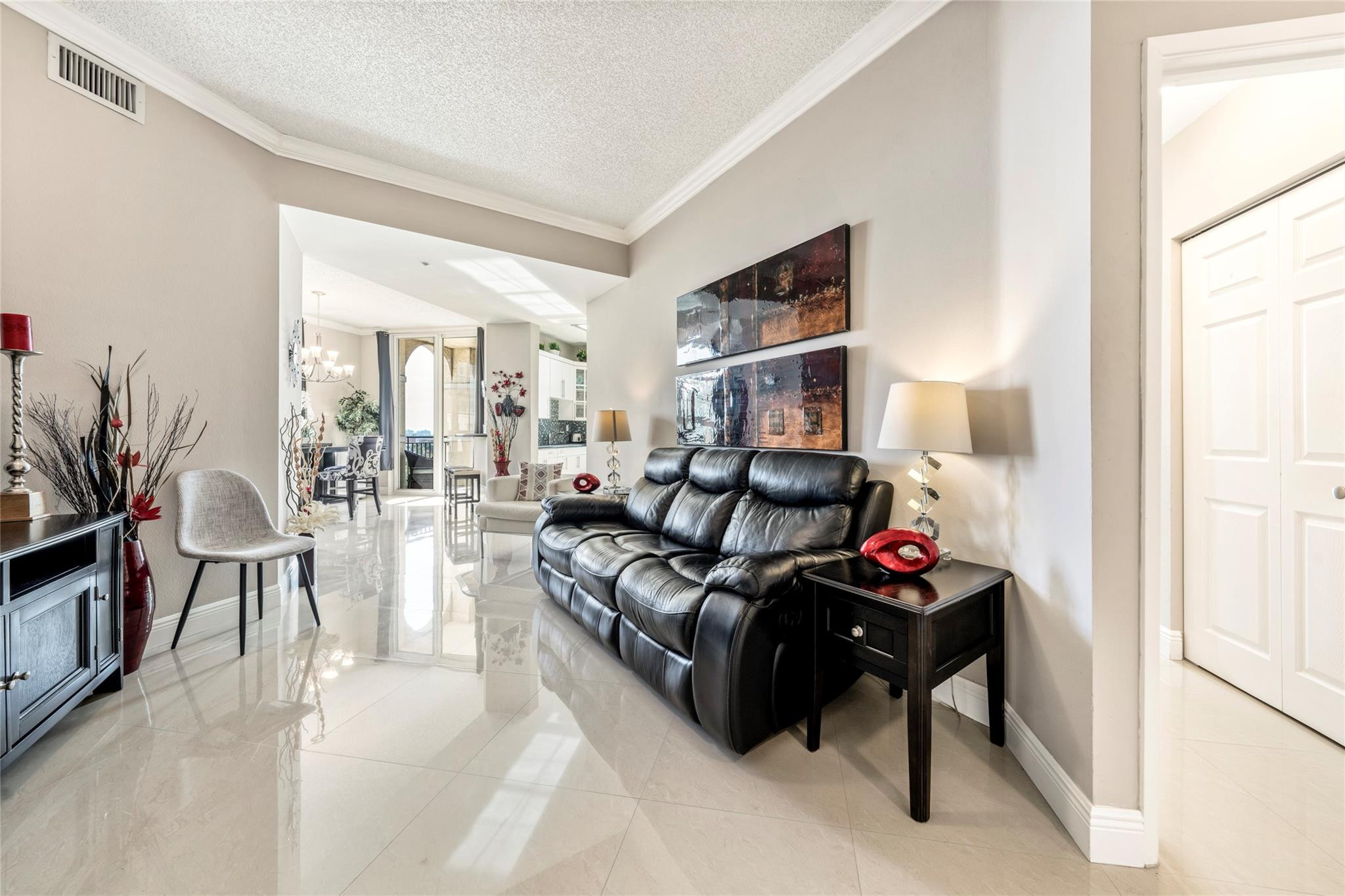 520 SE 5th Ave 1703
