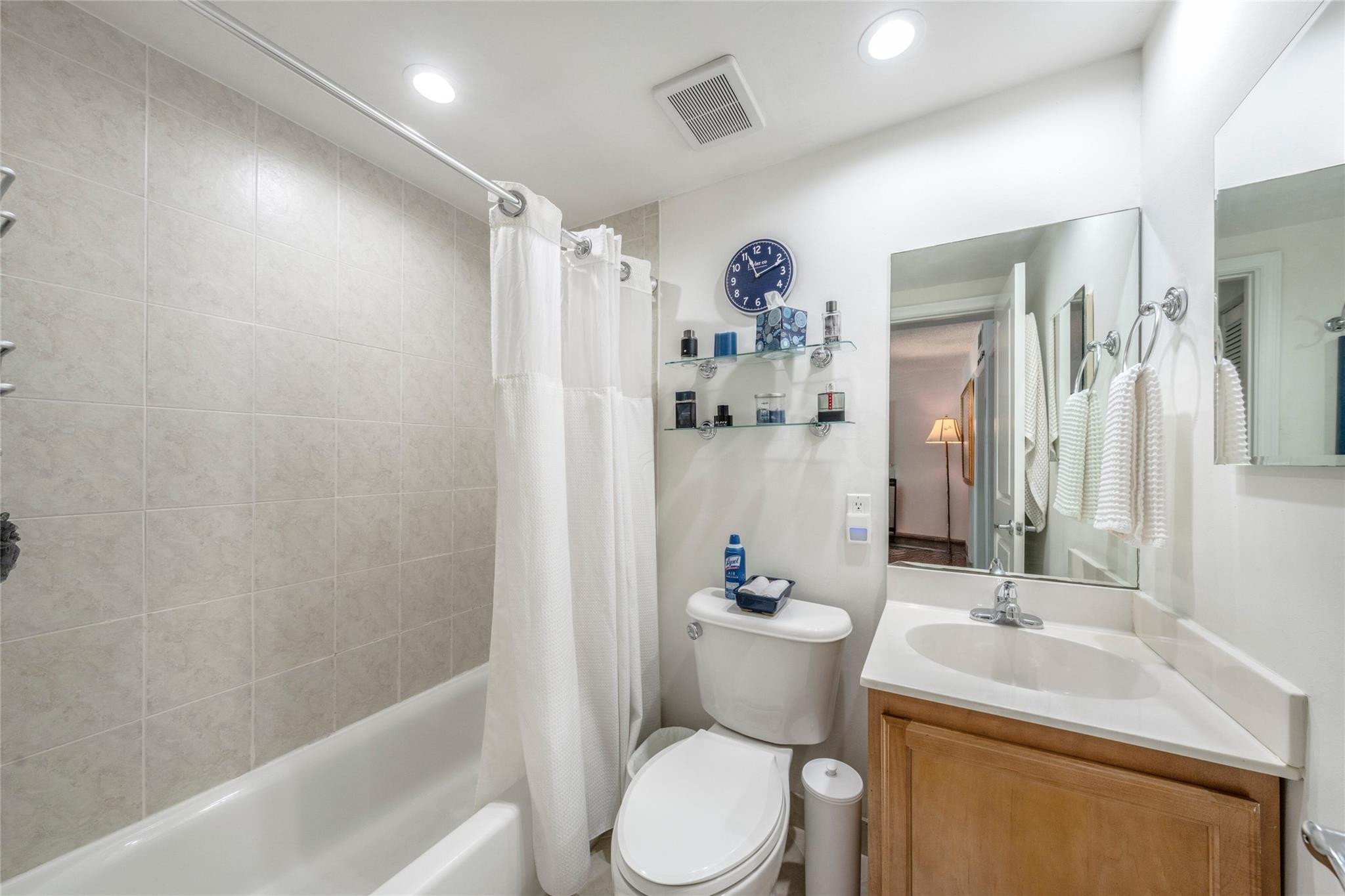 2660 NE 8th Avenue, Wilton Manors Unit: 212