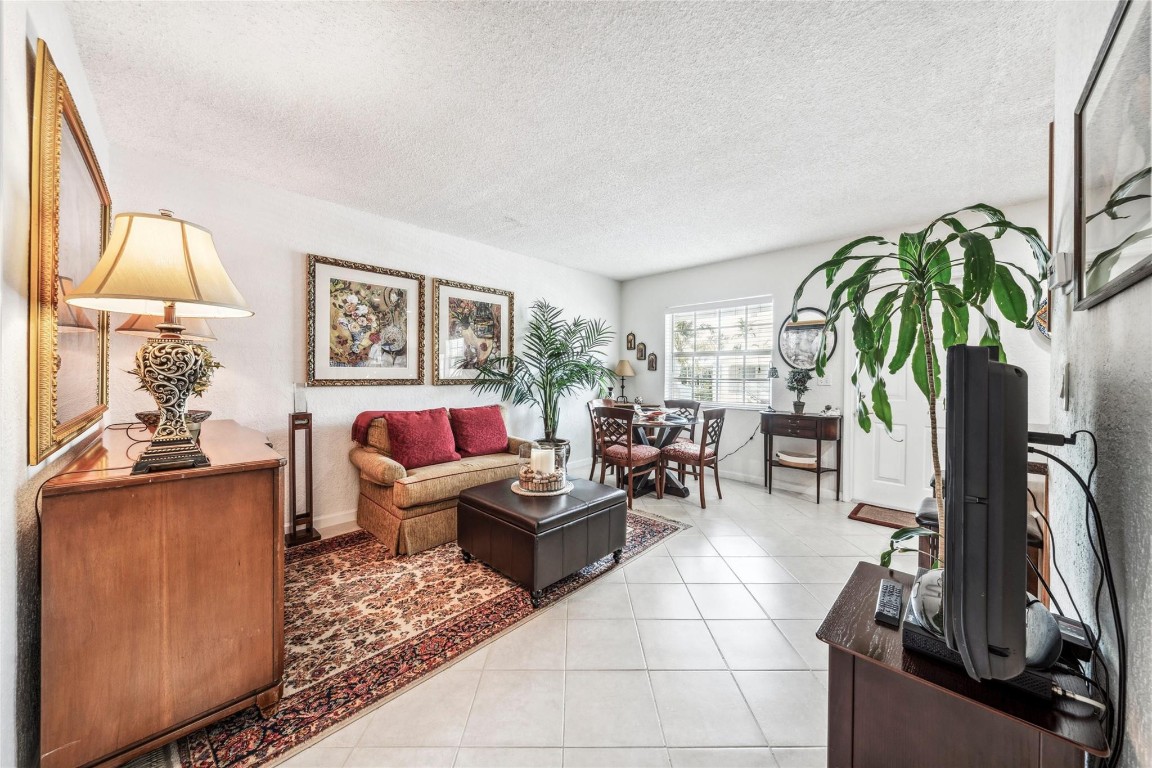 2660 NE 8th Avenue, Wilton Manors Unit: 212