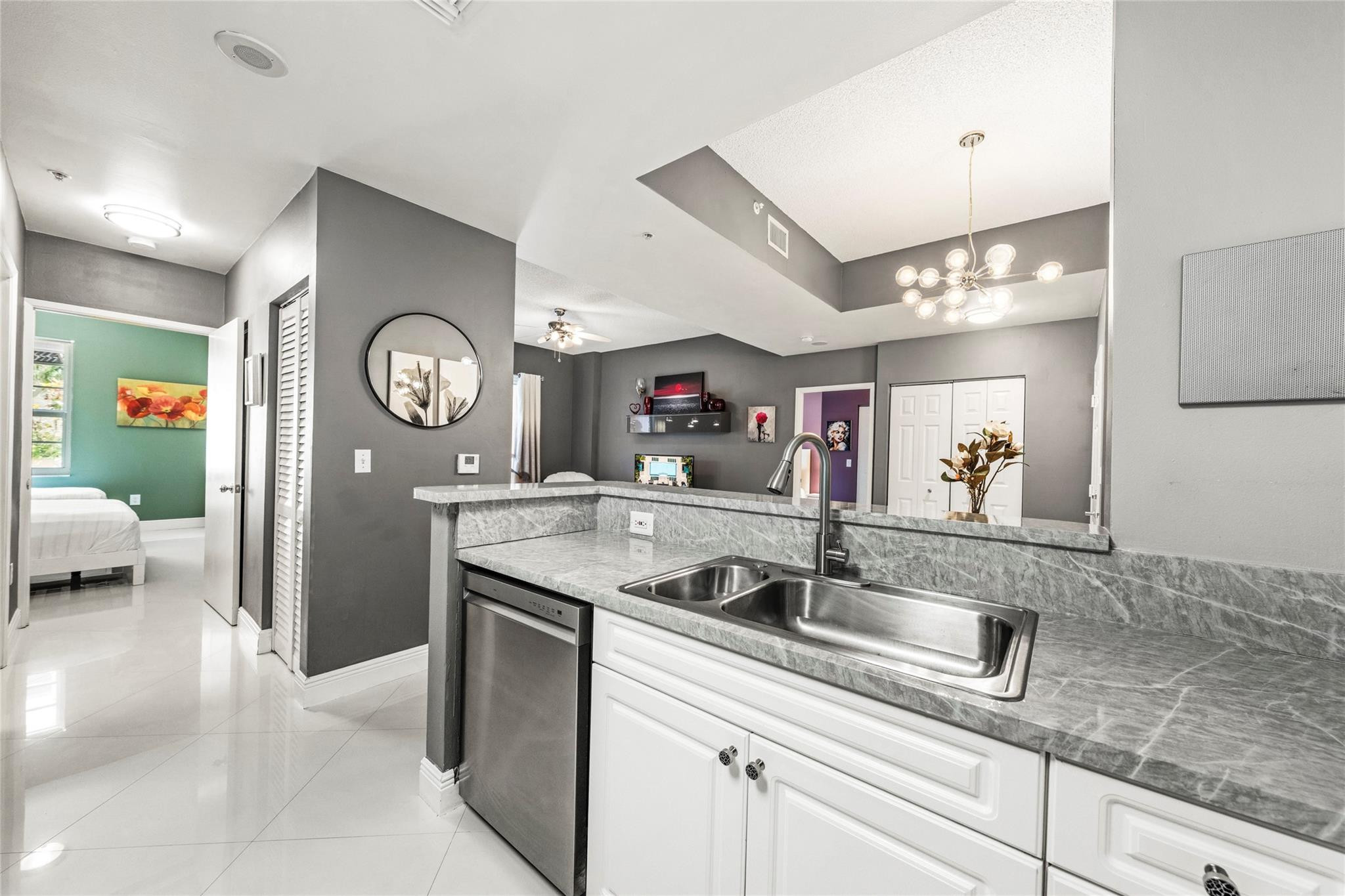 520 SE 5th Ave 1112