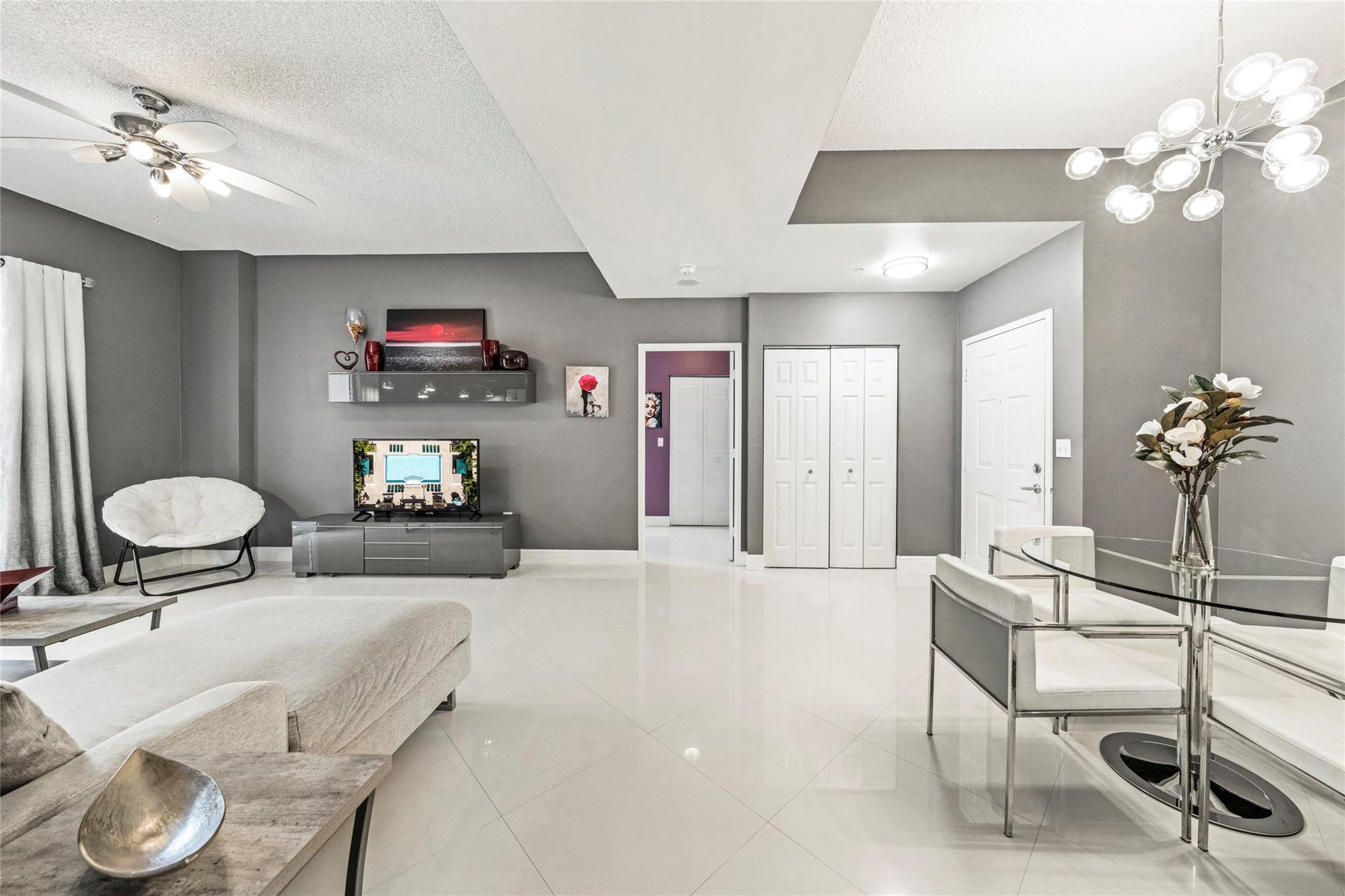 520 SE 5th Ave 1112