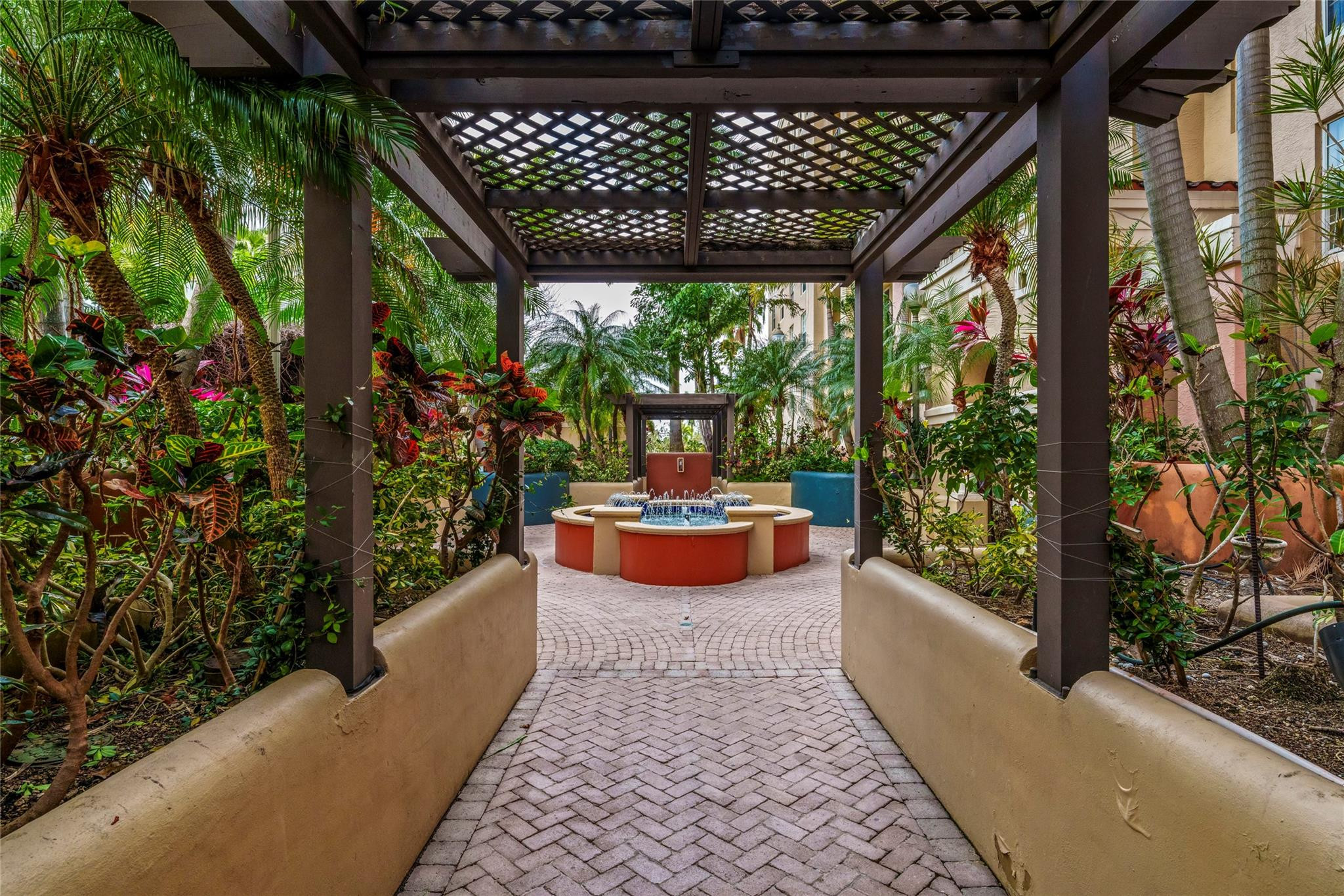 520 SE 5th Ave 1112