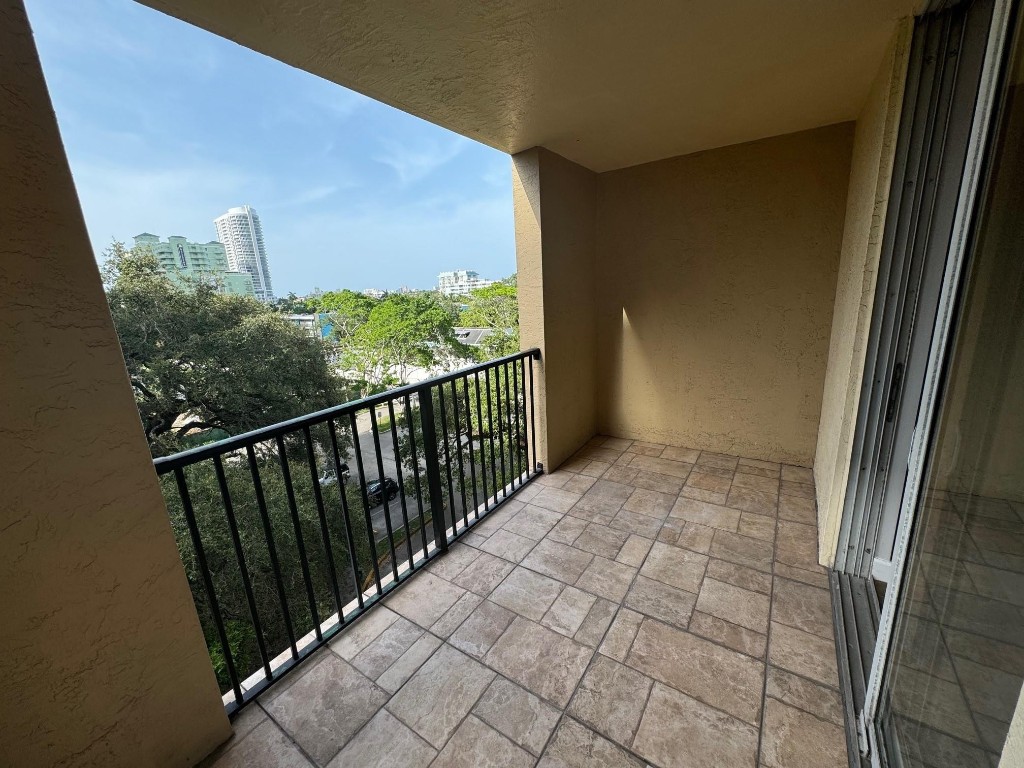 520 SE 5th Ave 2408