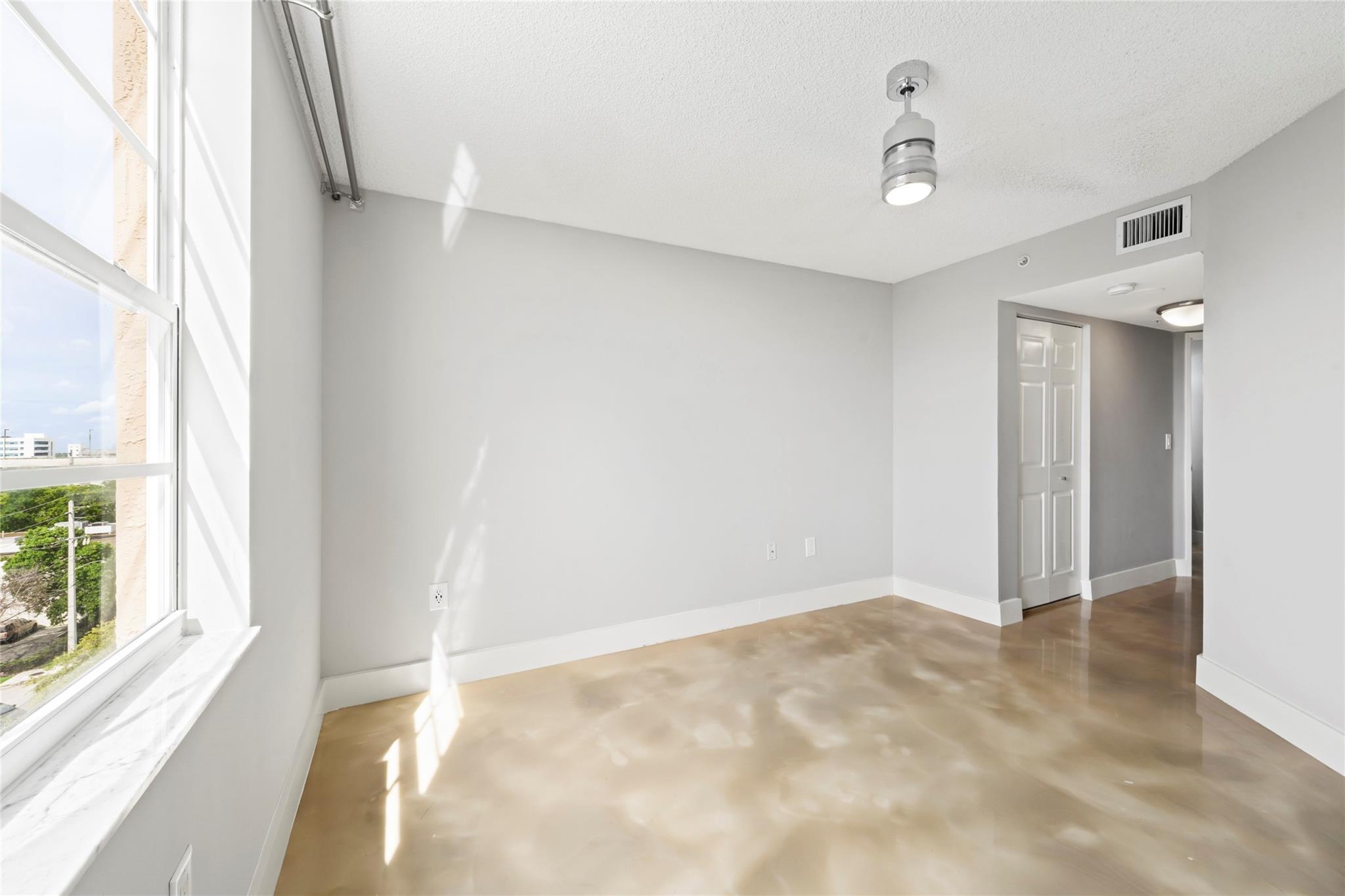 520 SE 5th Ave 1504