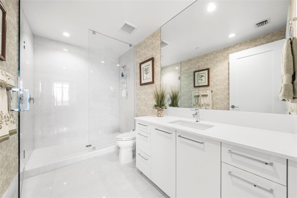 100 E Las Olas Blvd 3403