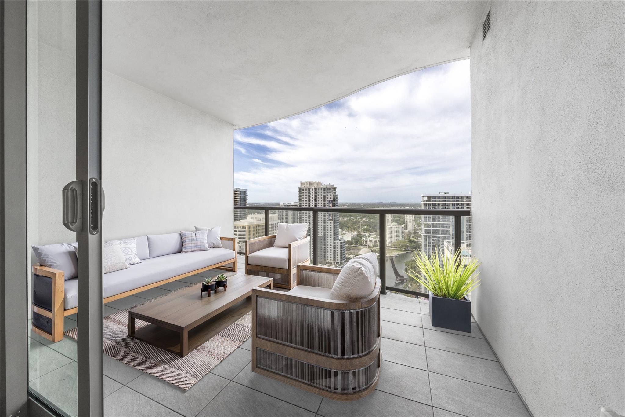 100 E Las Olas Blvd 3403