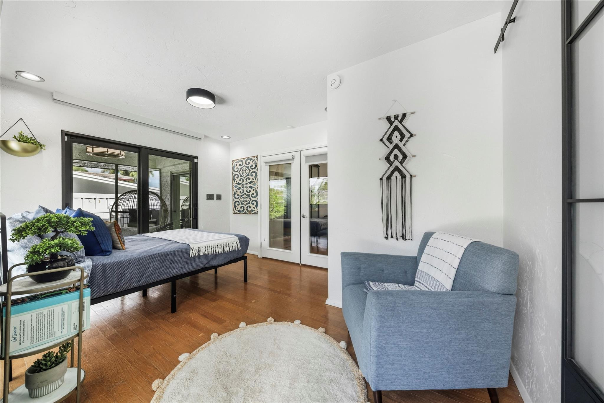2625 Nassau Ln