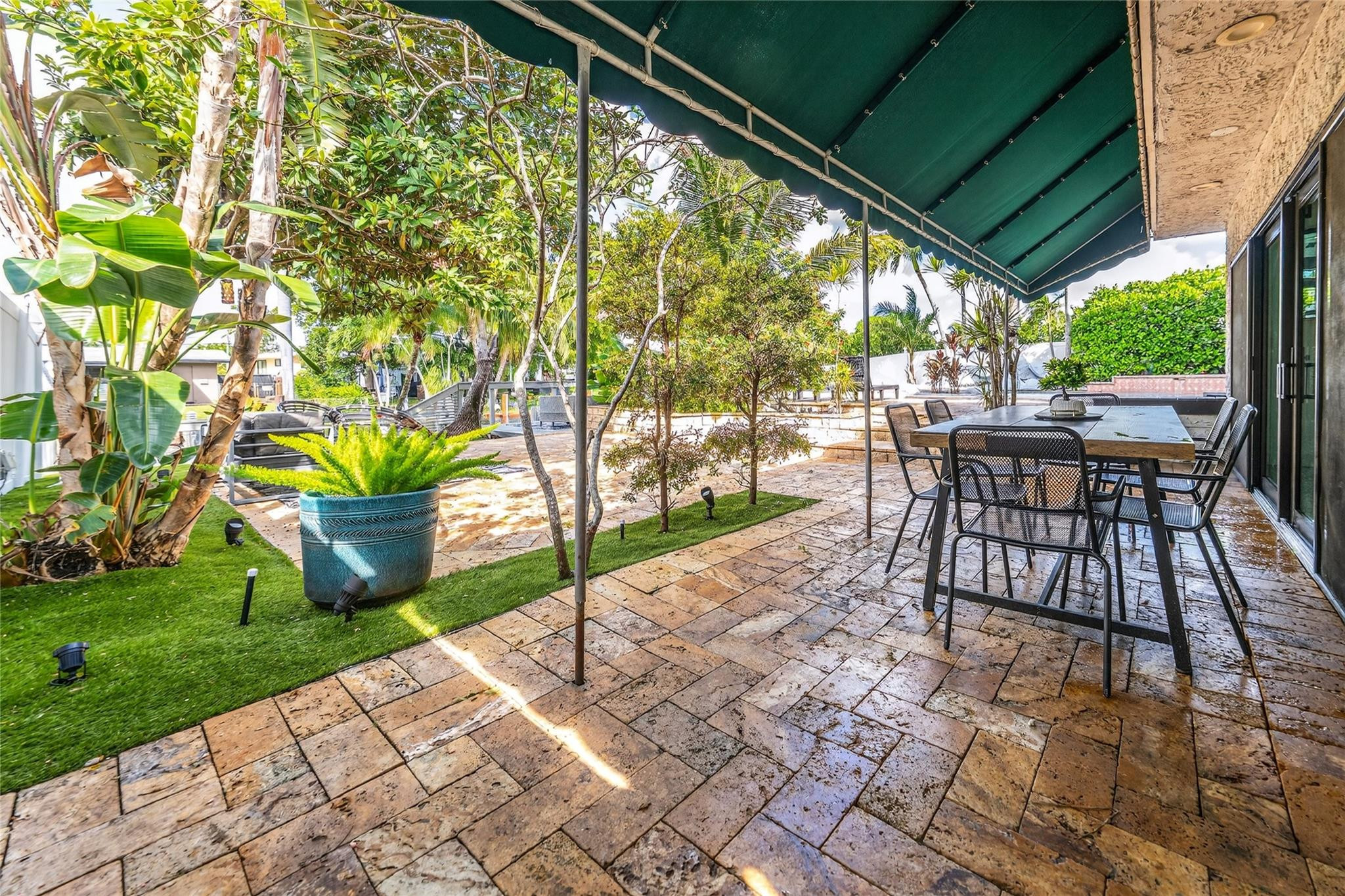2625 Nassau Ln