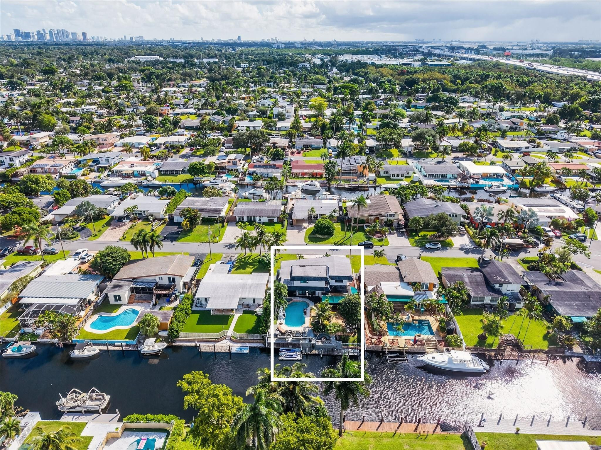 2625 Nassau Ln