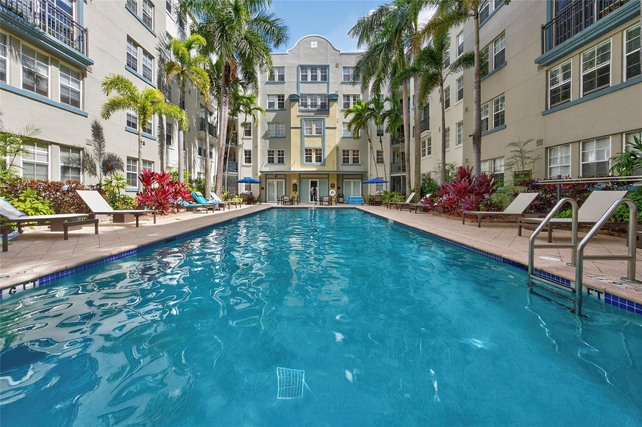 533 NE 3rd Avenue 139