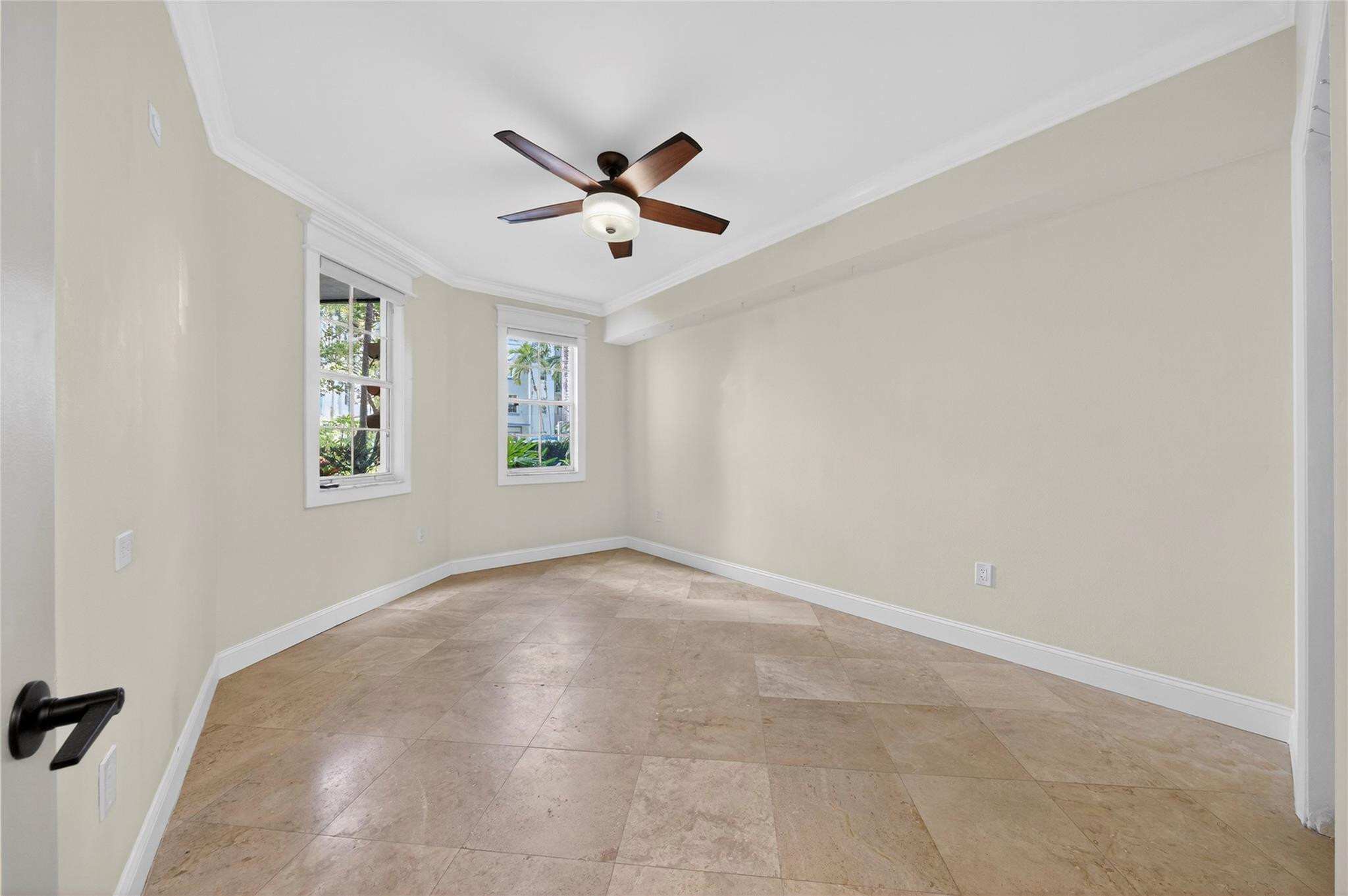 533 NE 3rd Avenue 139