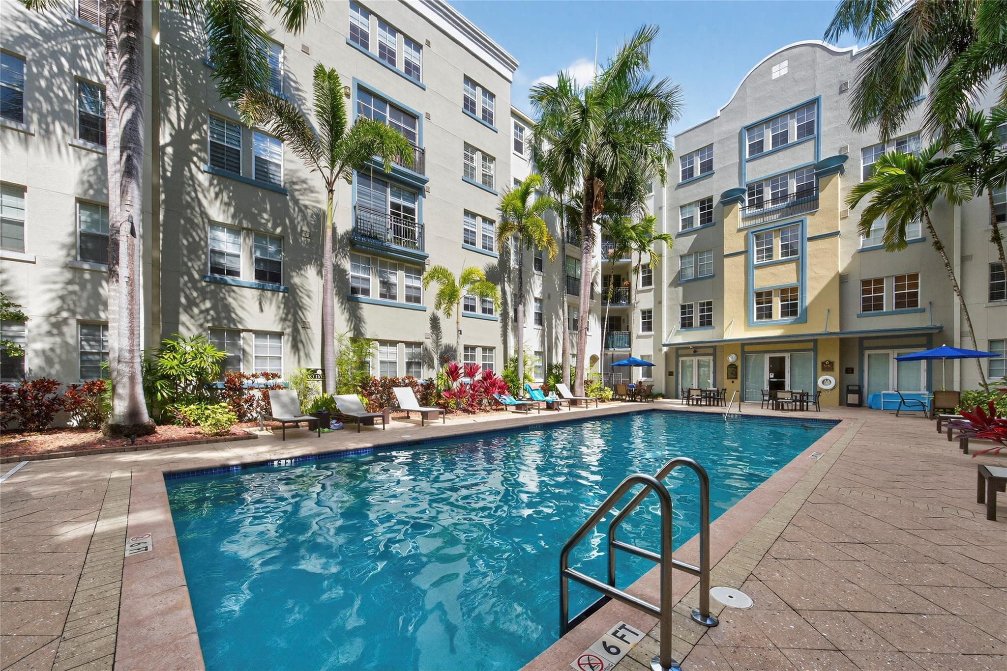 533 NE 3rd Avenue 139