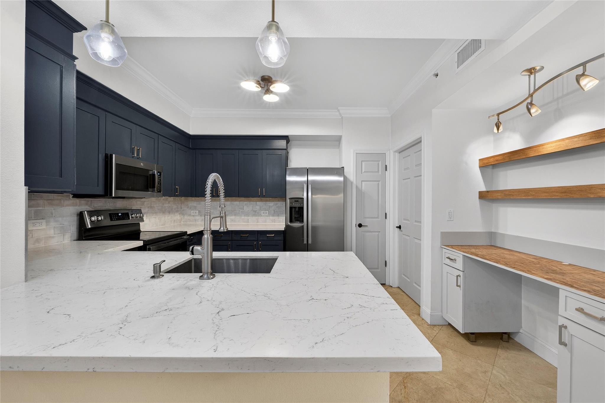 533 NE 3rd Avenue 139