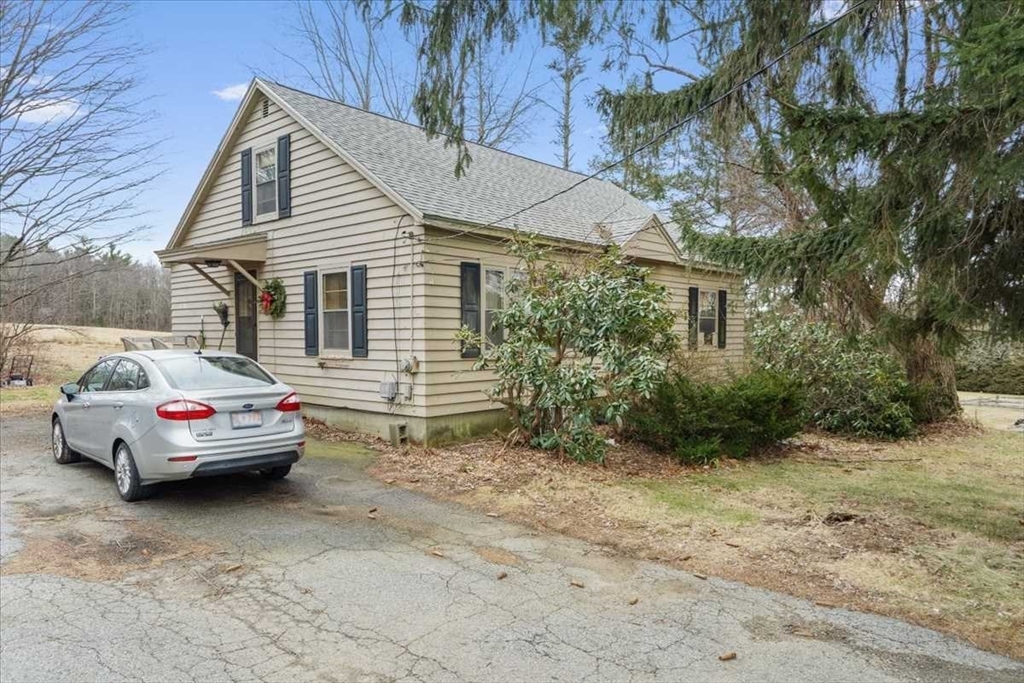 303 Main St