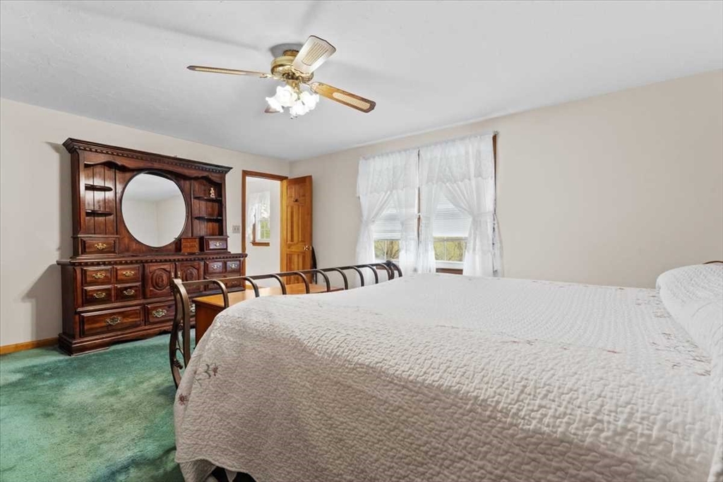 44 Amanola Ave