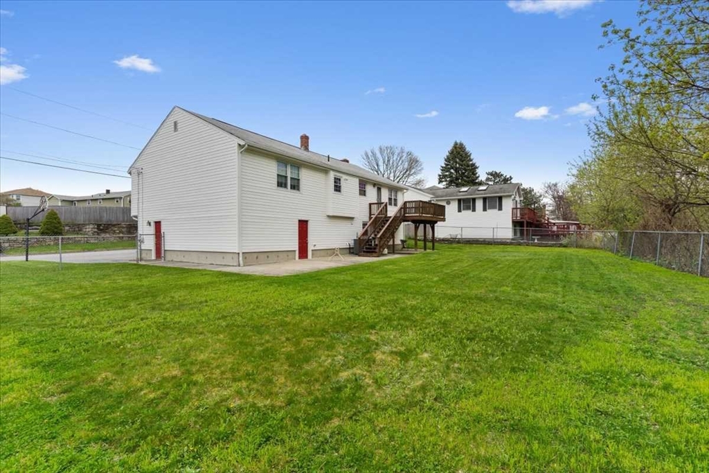 44 Amanola Ave