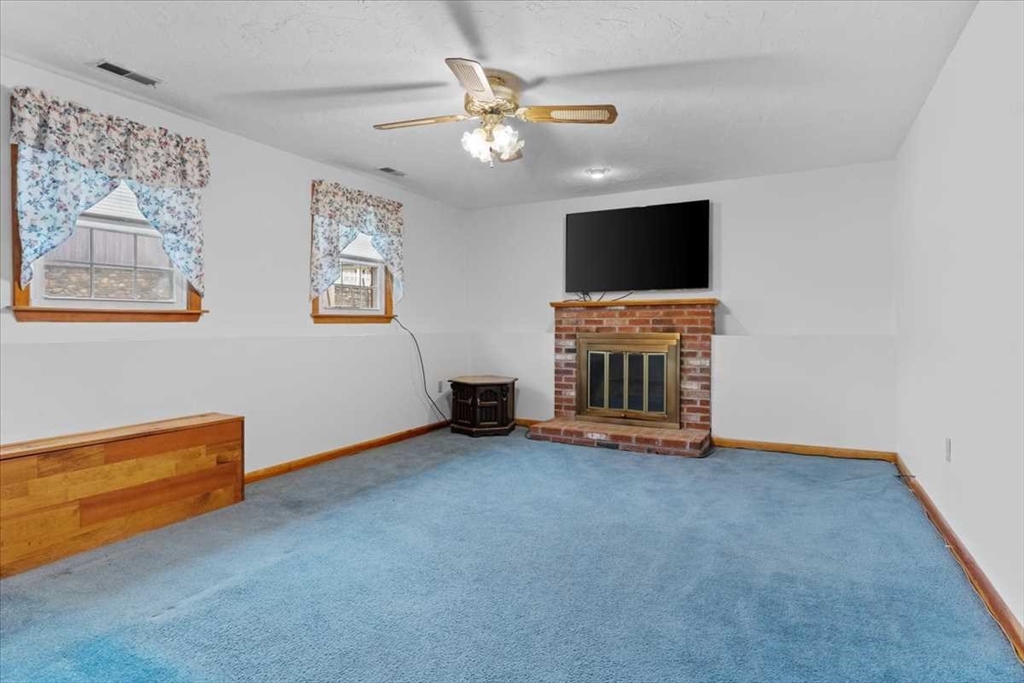 44 Amanola Ave