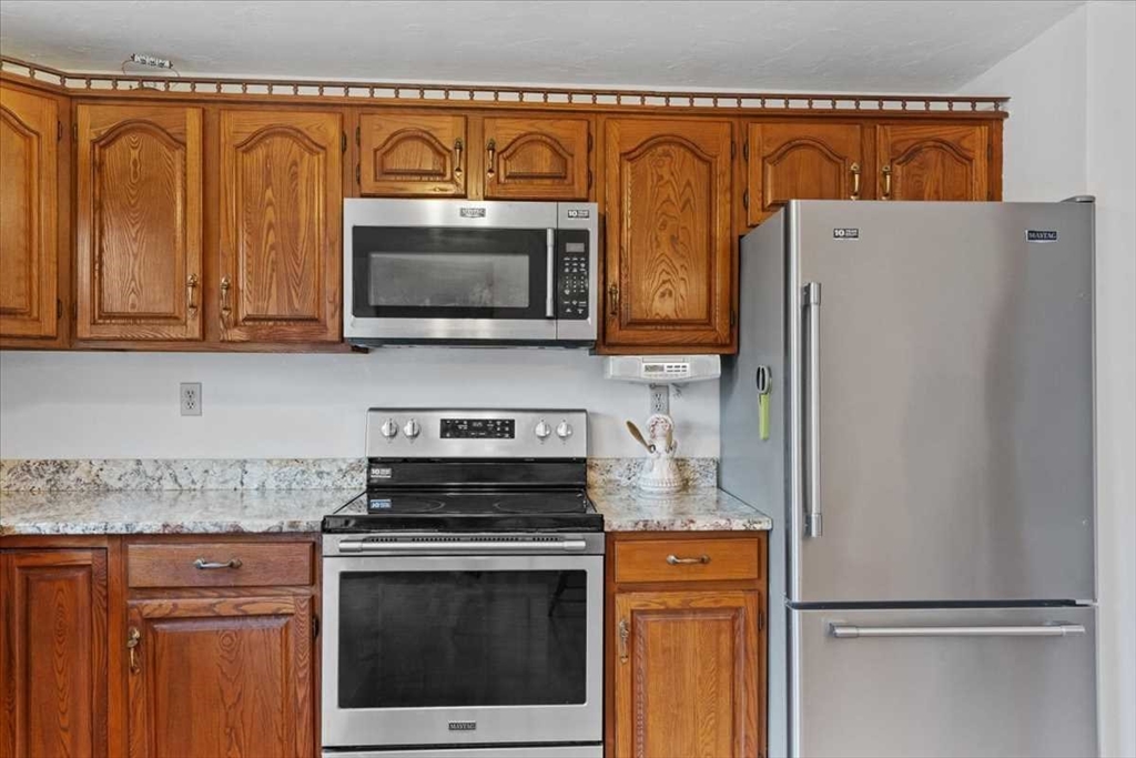 44 Amanola Ave