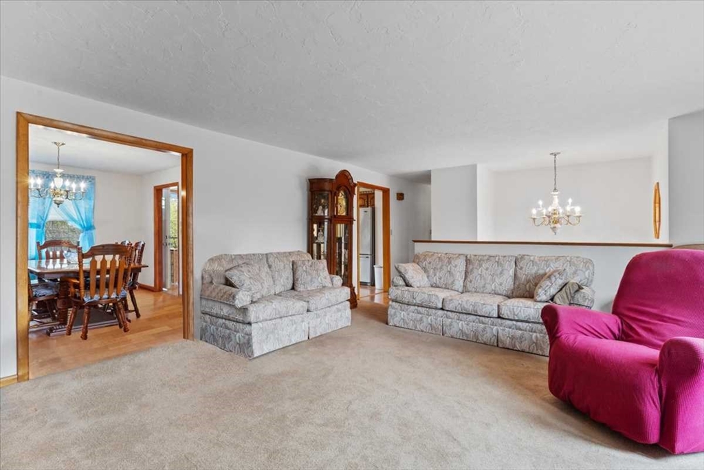 44 Amanola Ave
